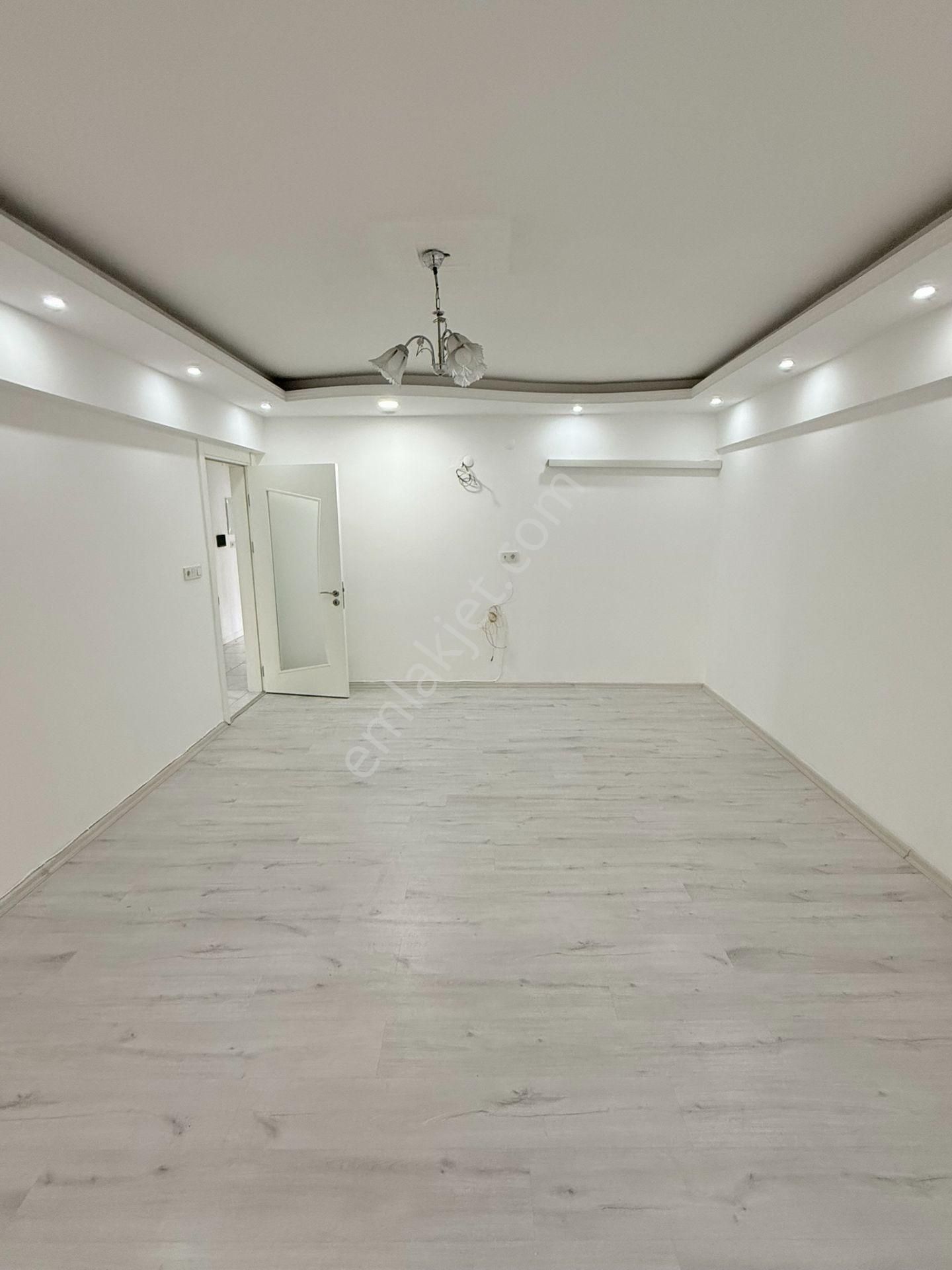 Lider'den Hürriyet Caddesi Üzeri Lüks İşcilikli 3+1 Kiralık Daire - Görsel 3