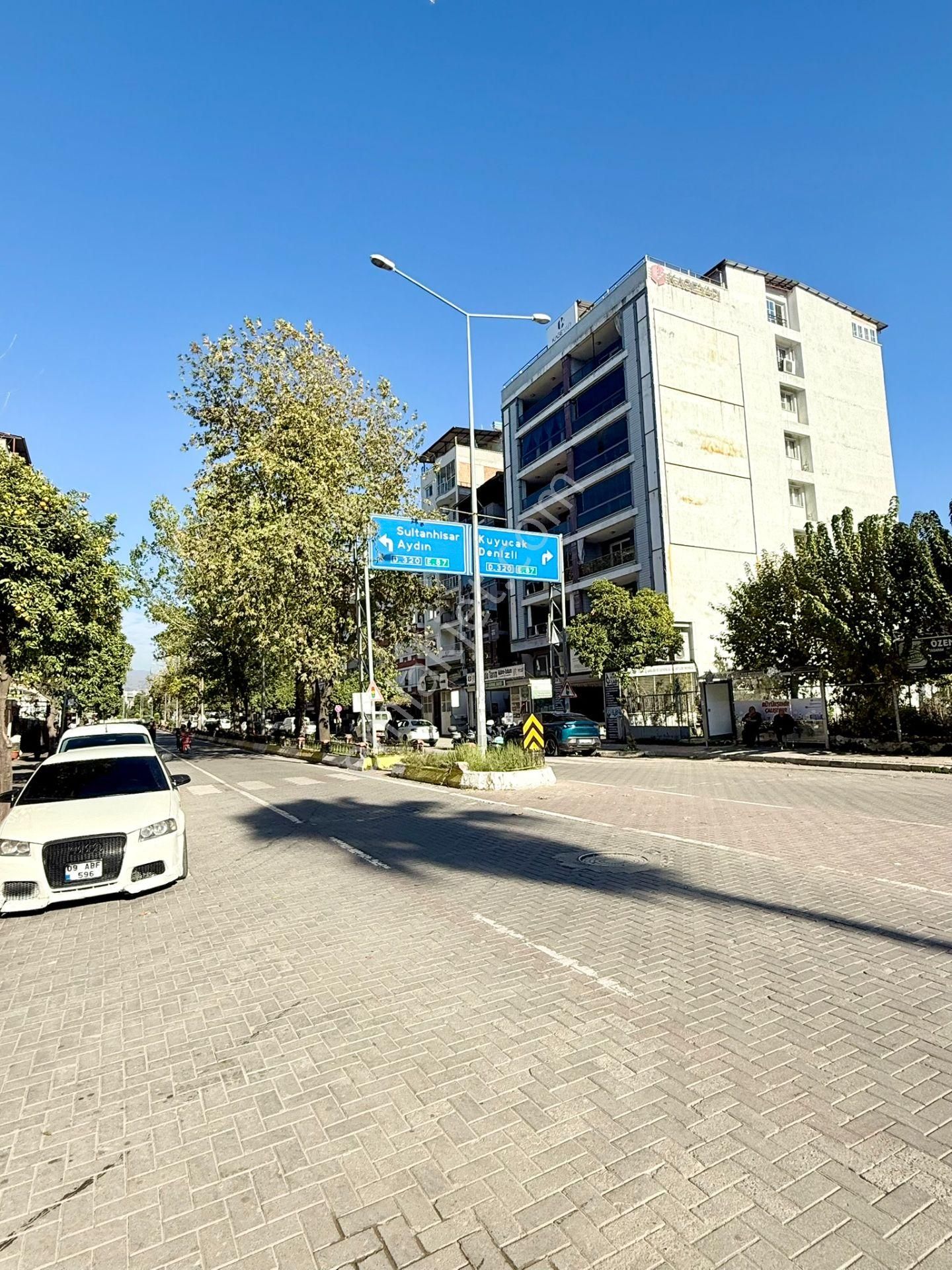 Lider'den Hürriyet Caddesi Üzeri Lüks İşcilikli 3+1 Kiralık Daire - Görsel 32