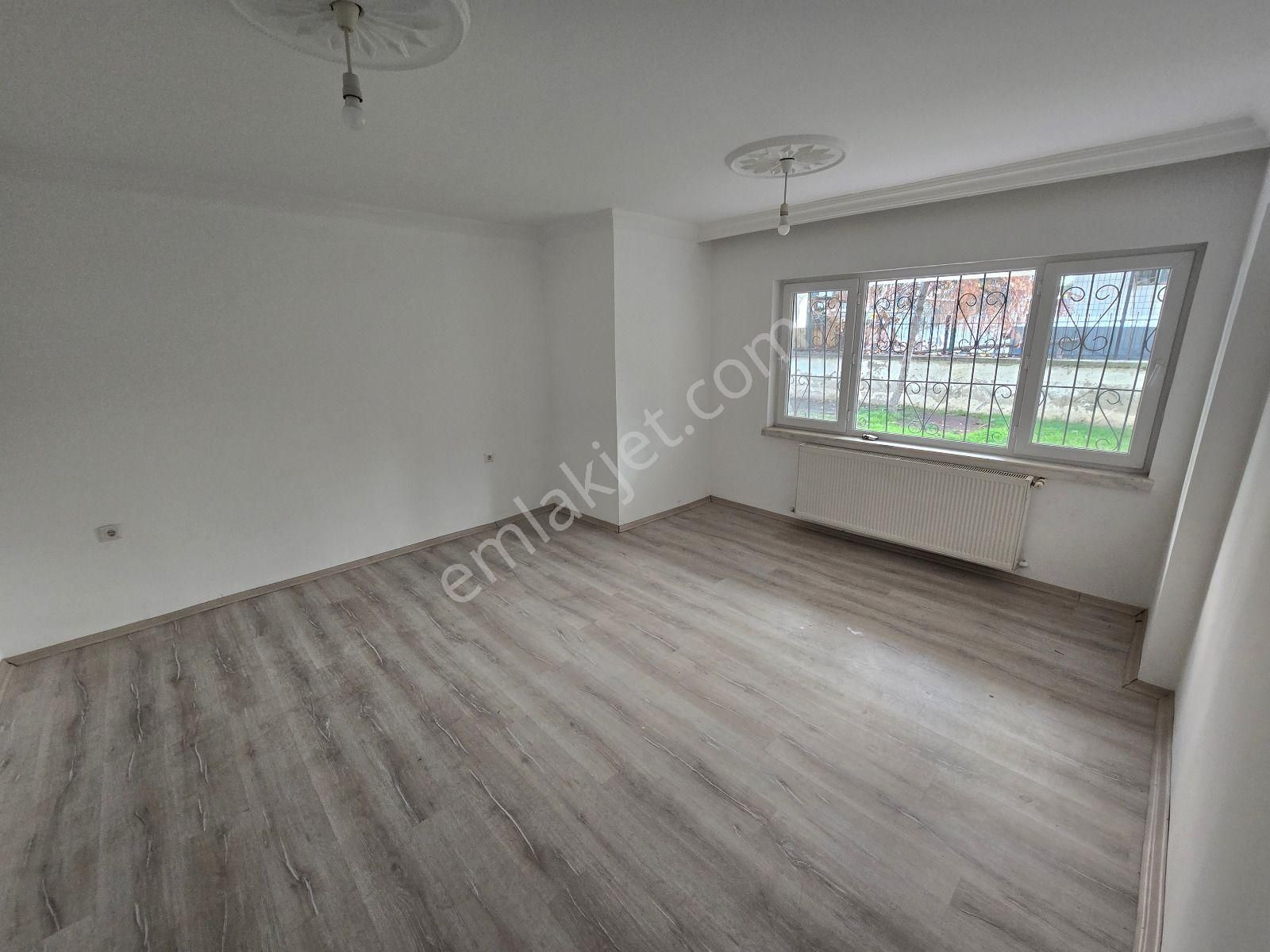 Eryaman Mah Acil Satılık 2+1 Çok Hesaplı Bahçe Katı Daire