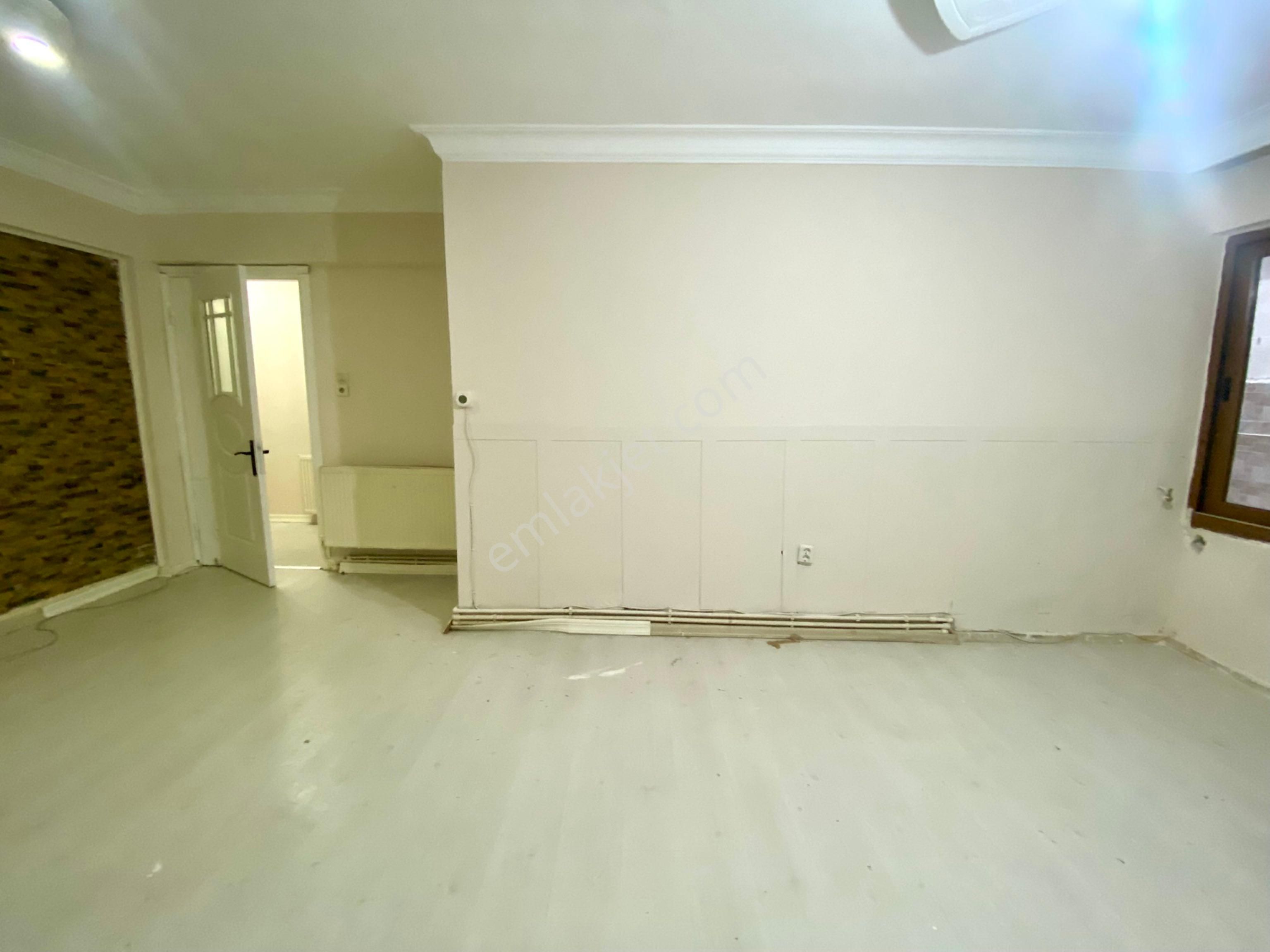 Yeşilyurt Ordu Parkı Sağlık Ocağı Yanı Bahçeli D.gazlı 3+1 - Görsel 4