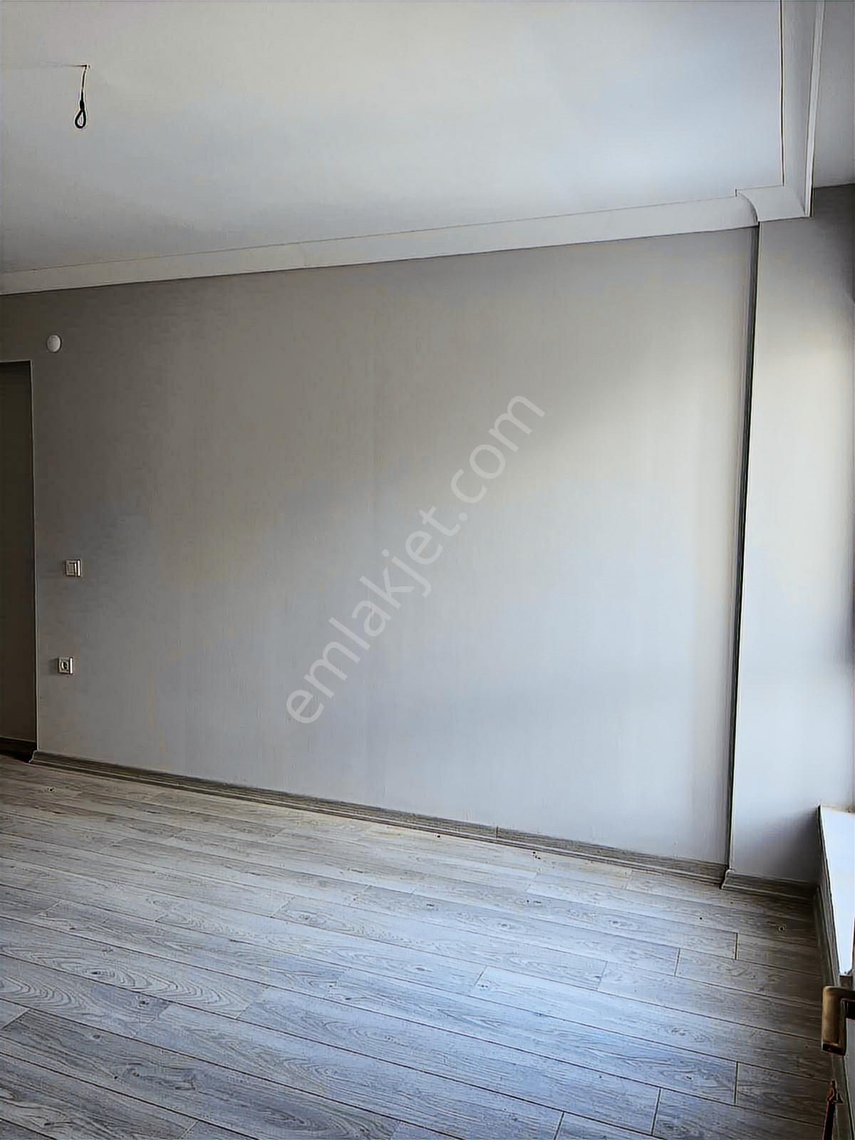 Güventepe Cadde Üzeri Site İçinde Sıfır Satılık Daire - Görsel 6
