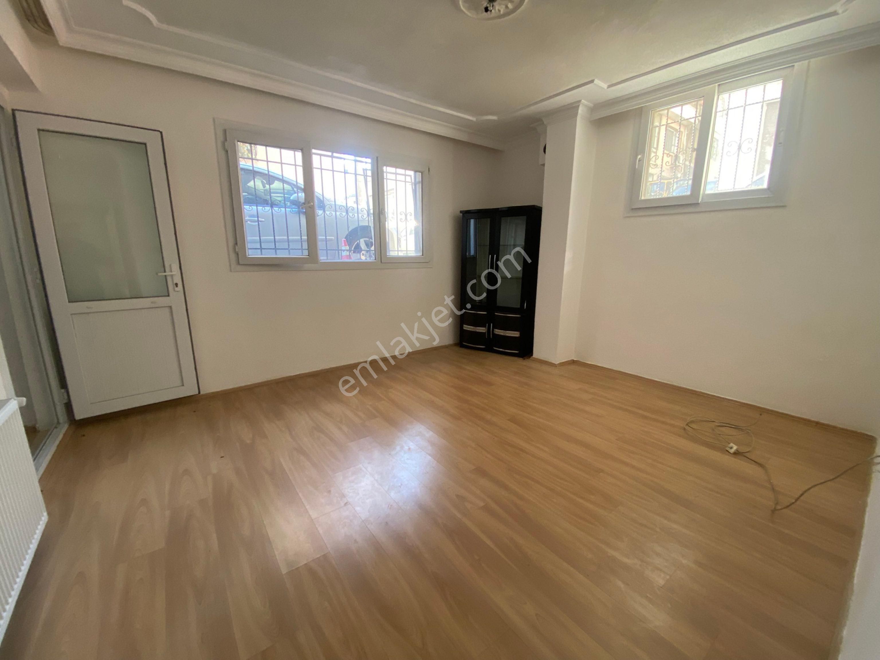 Bozyaka Dalgıçlar Yakını Köşe Yeni Bina 100m² 2+1