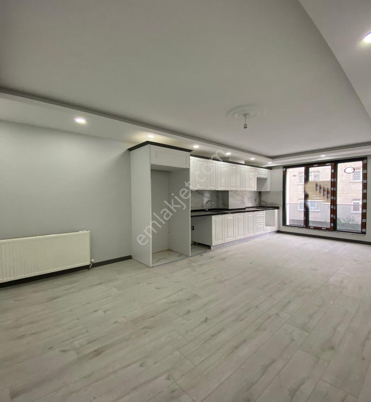 Avcılar Merkezde 2+1 Sıfır Satılık Ara Kat