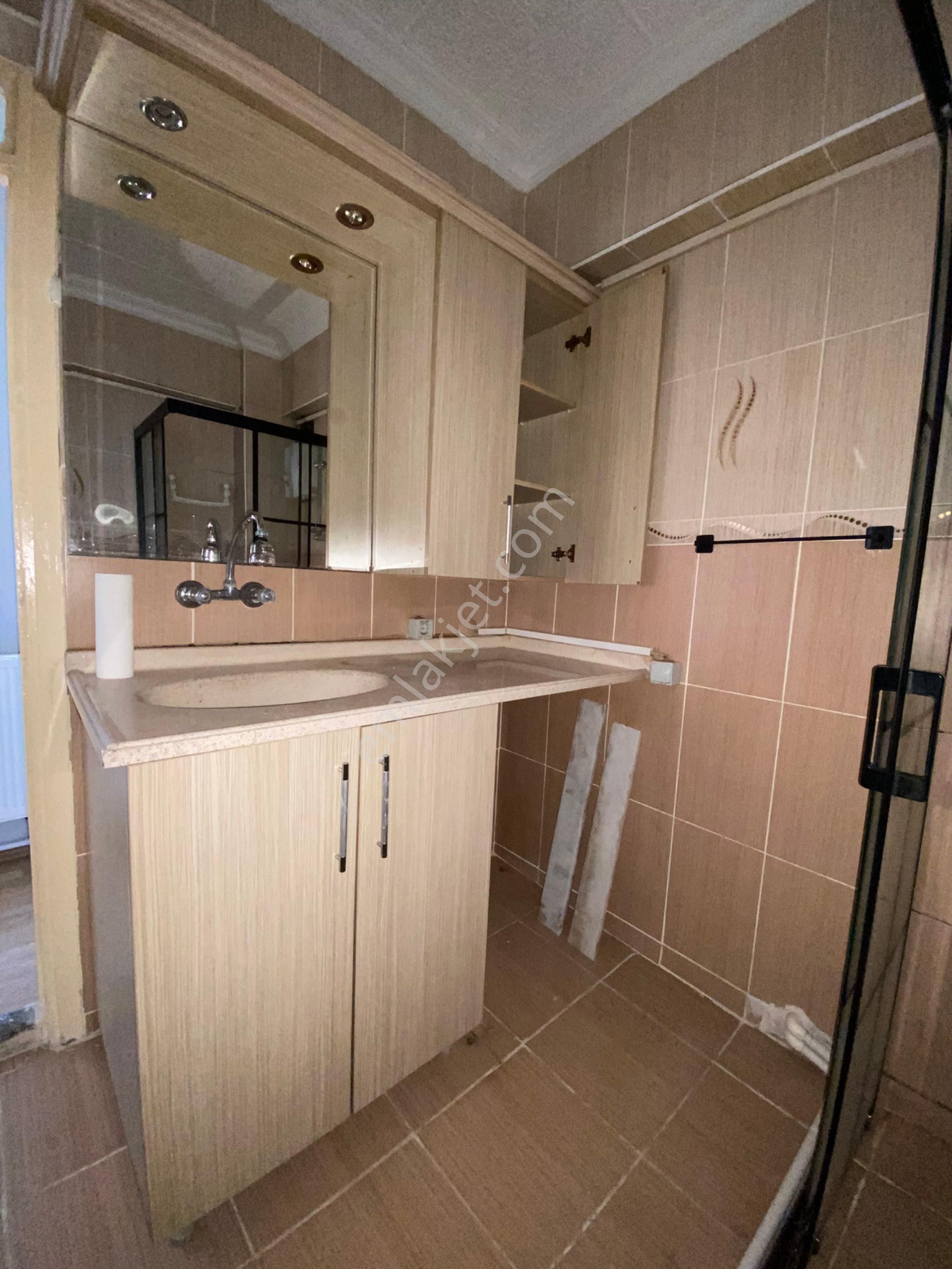 Yeşilyurt Merkerz'de Karakol Yanı D.gazlı 3+1 - Görsel 19