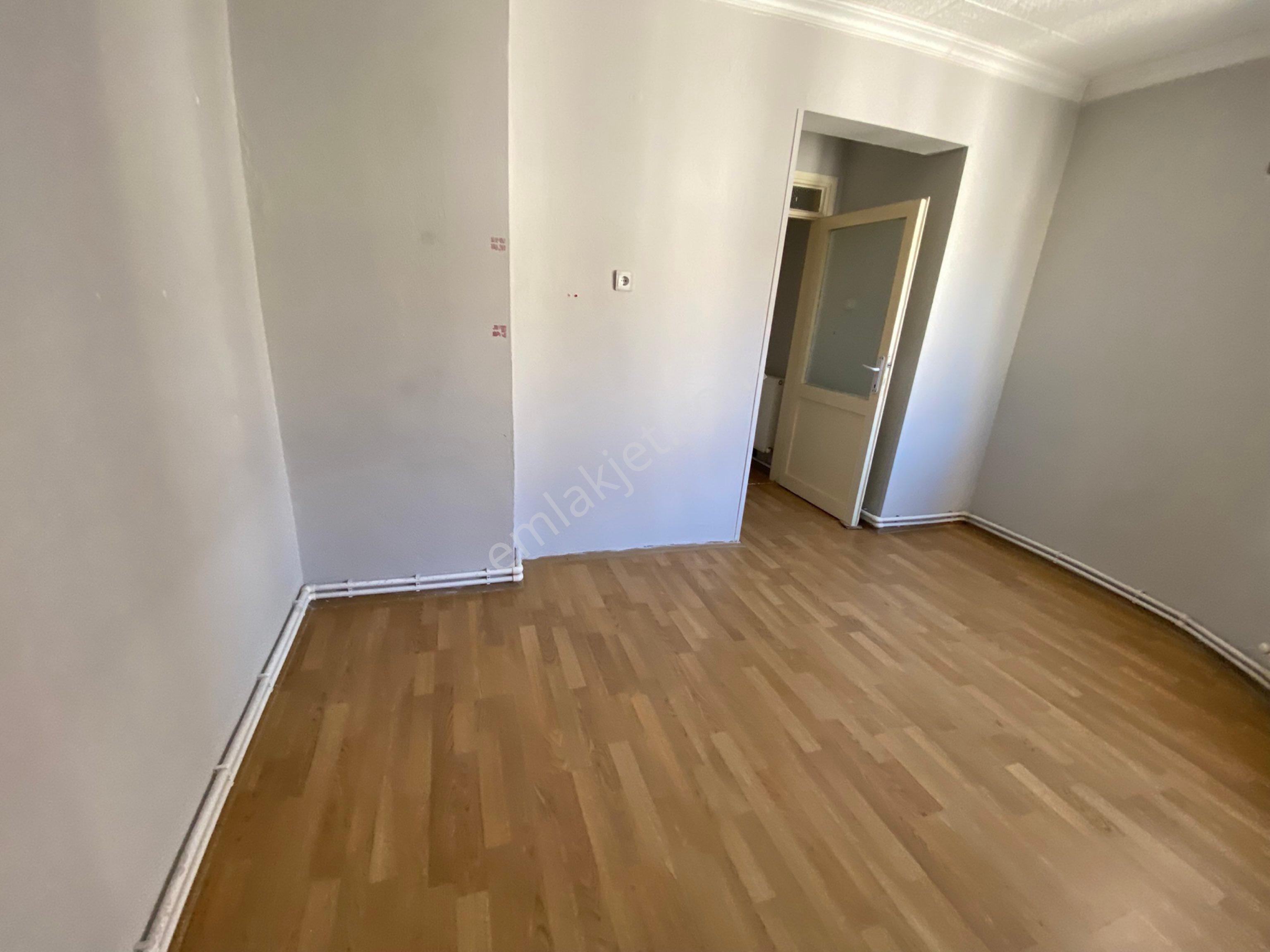 Yeşilyurt Merkerz'de Karakol Yanı D.gazlı 3+1 - Görsel 28