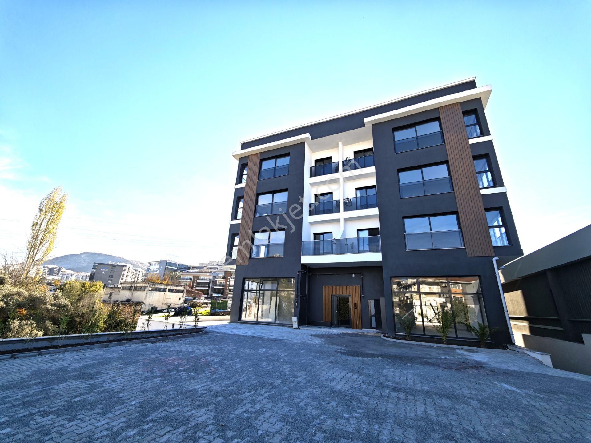 Kuşadası Merkezde Sıfır Satılık 3+1 Ferah Daire