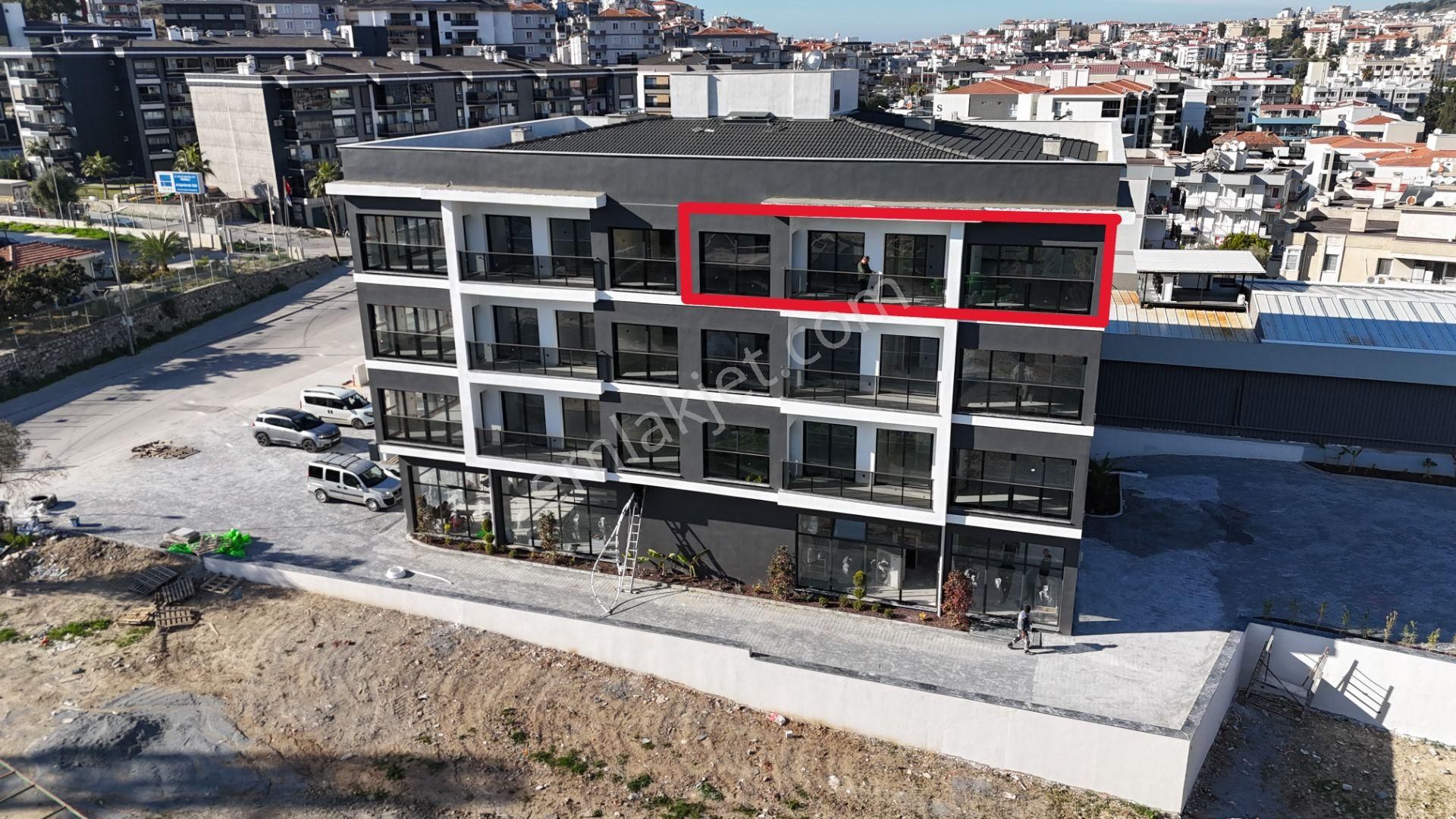 Kuşadası Merkezde Sıfır Satılık 3+1 Ferah Daire - Görsel 2