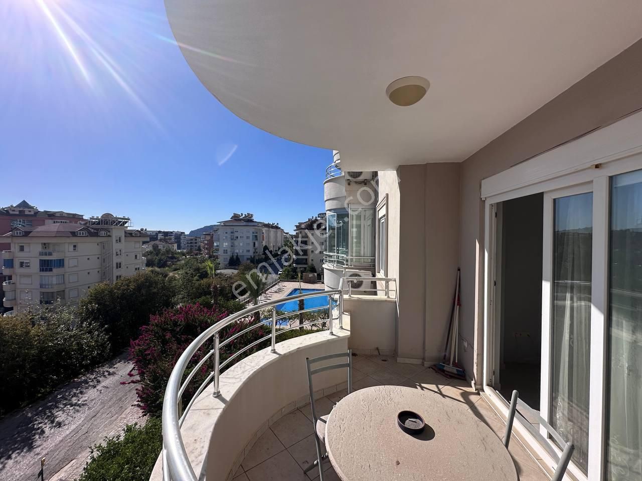 Cikcilli'de Full Aktiviteli Deniz Manzaralı 1+1 Eşyalı Satılık Güney Cephe Daire - Görsel 24