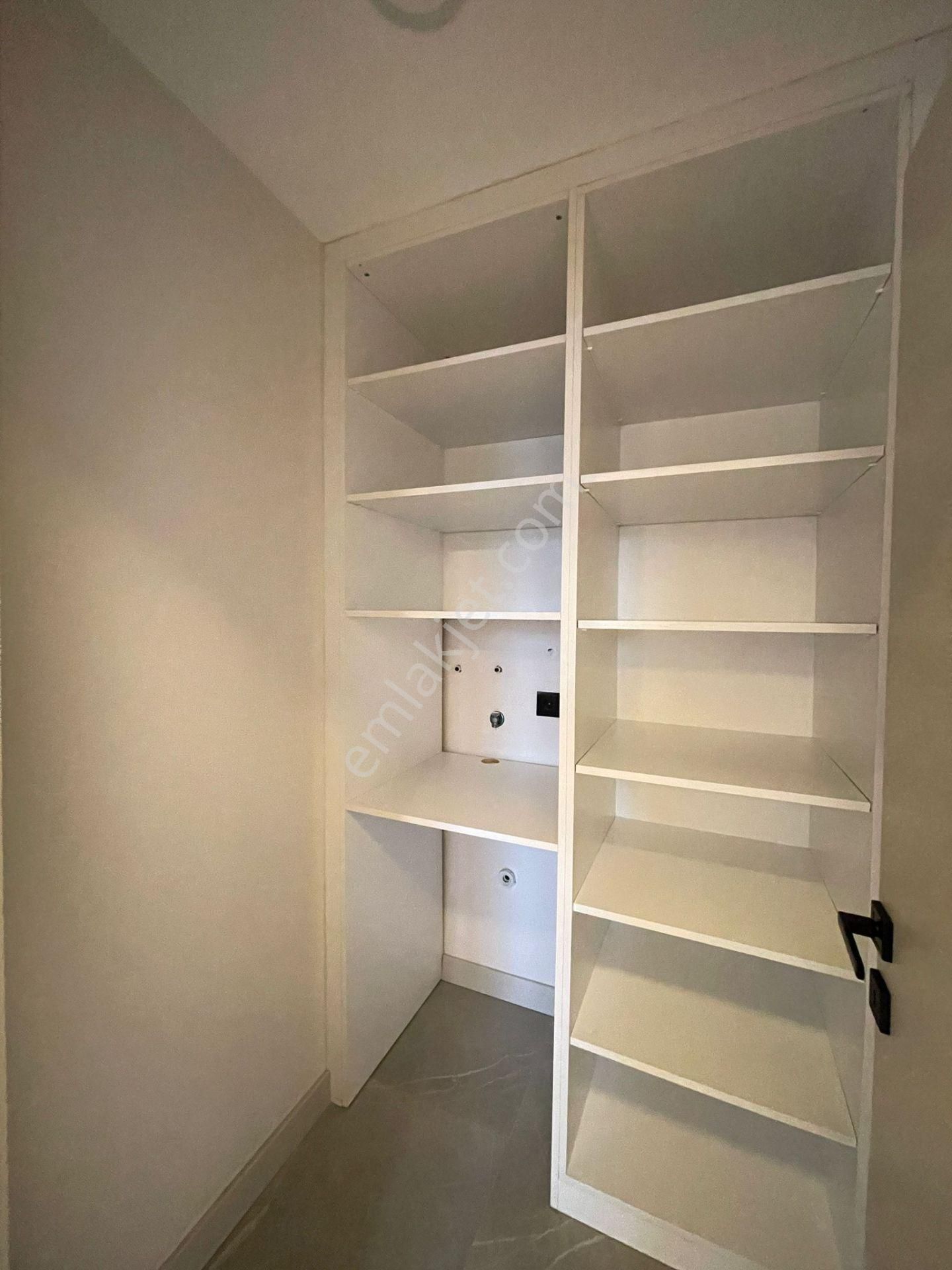 Kabasakal'da Güvenlikli Sosyal Aktivite'li Kapalı Mutfak Hasarsız Cazip Sıfır 3+1 !! - Görsel 11