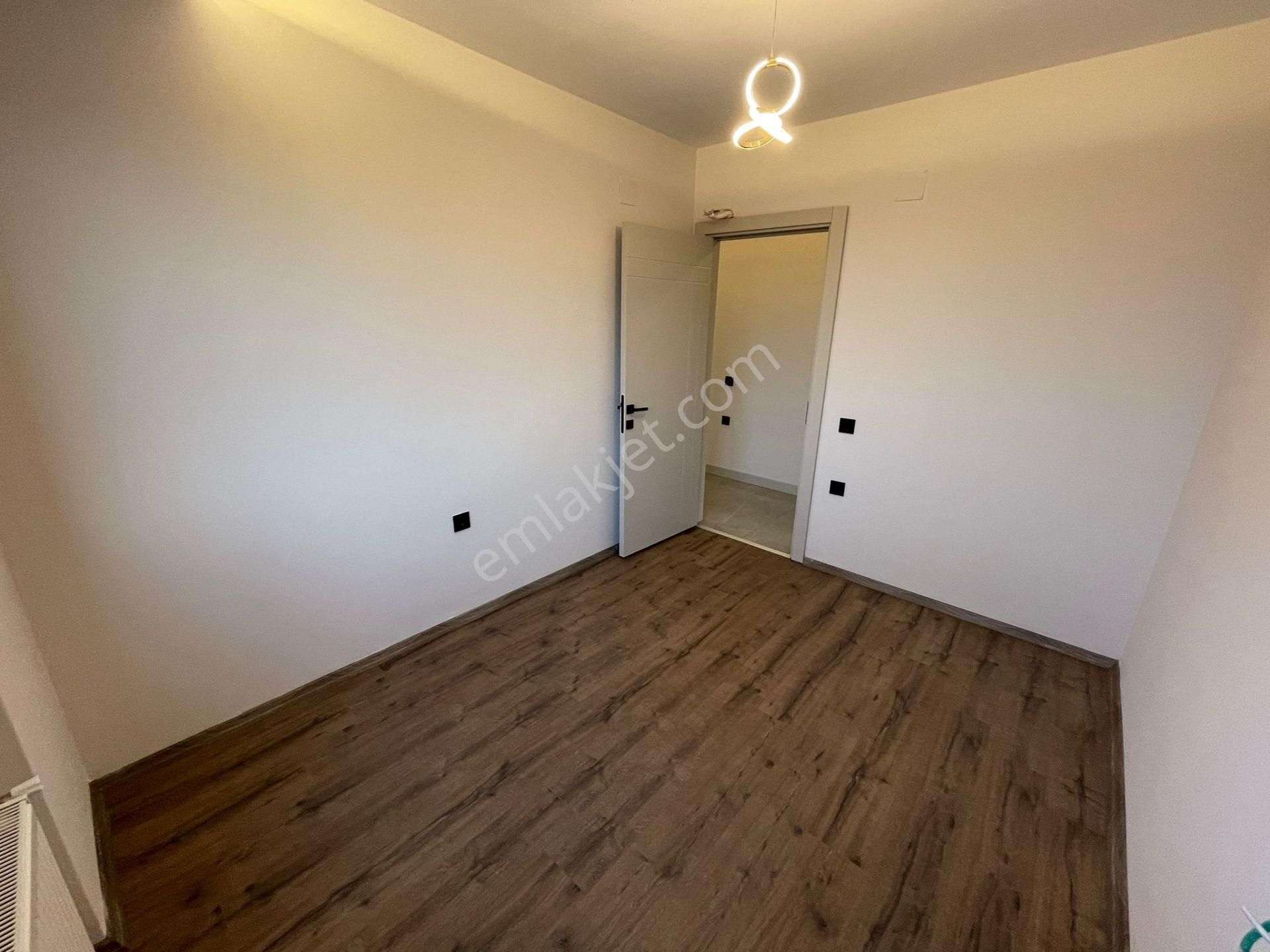 Kabasakal'da Güvenlikli Sosyal Aktivite'li Kapalı Mutfak Hasarsız Cazip Sıfır 3+1 !! - Görsel 3