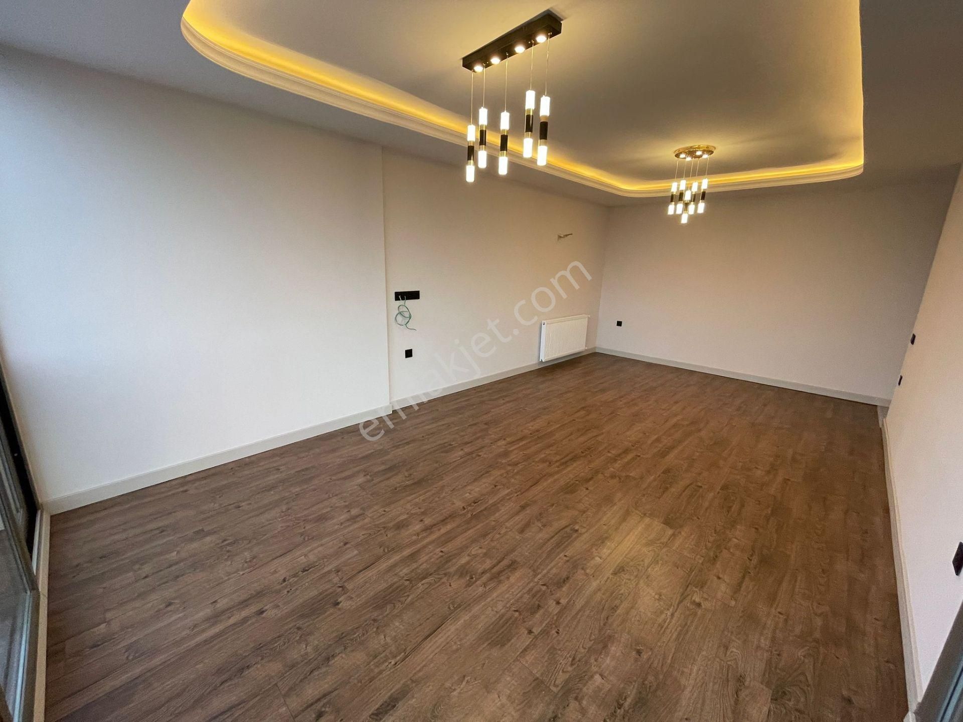 Kabasakal'da Güvenlikli Sosyal Aktivite'li Kapalı Mutfak Hasarsız Cazip Sıfır 3+1 !! - Görsel 12