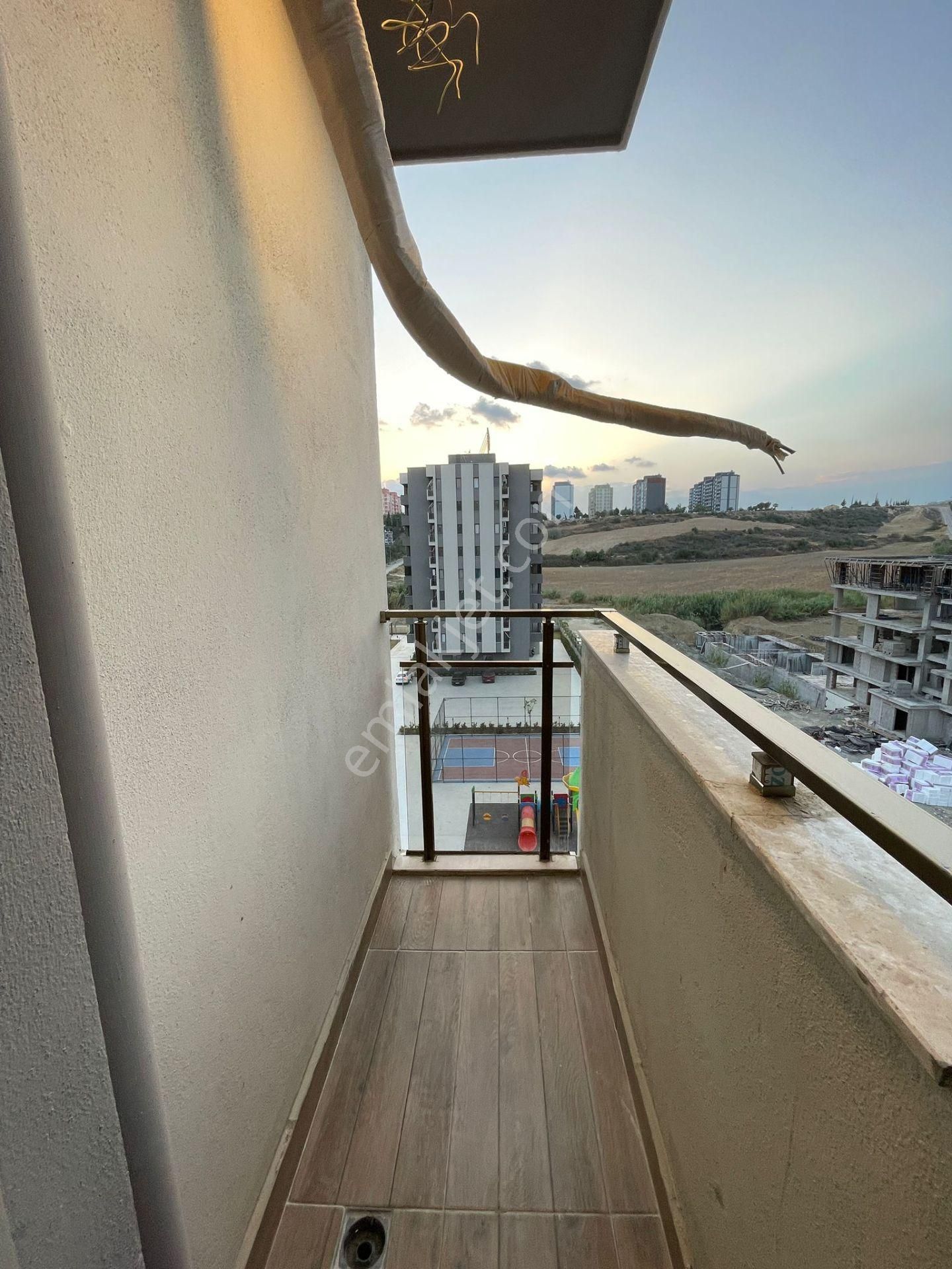 Kabasakal'da Güvenlikli Sosyal Aktivite'li Kapalı Mutfak Hasarsız Cazip Sıfır 3+1 !! - Görsel 8