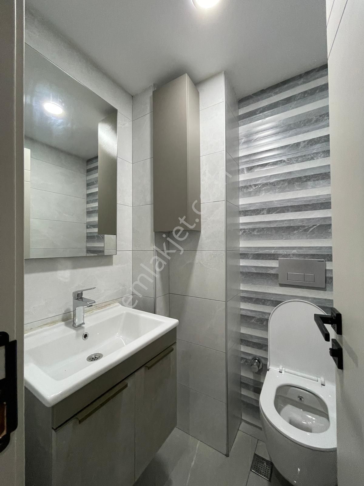 Kabasakal'da Güvenlikli Sosyal Aktivite'li Kapalı Mutfak Hasarsız Cazip Sıfır 3+1 !! - Görsel 28