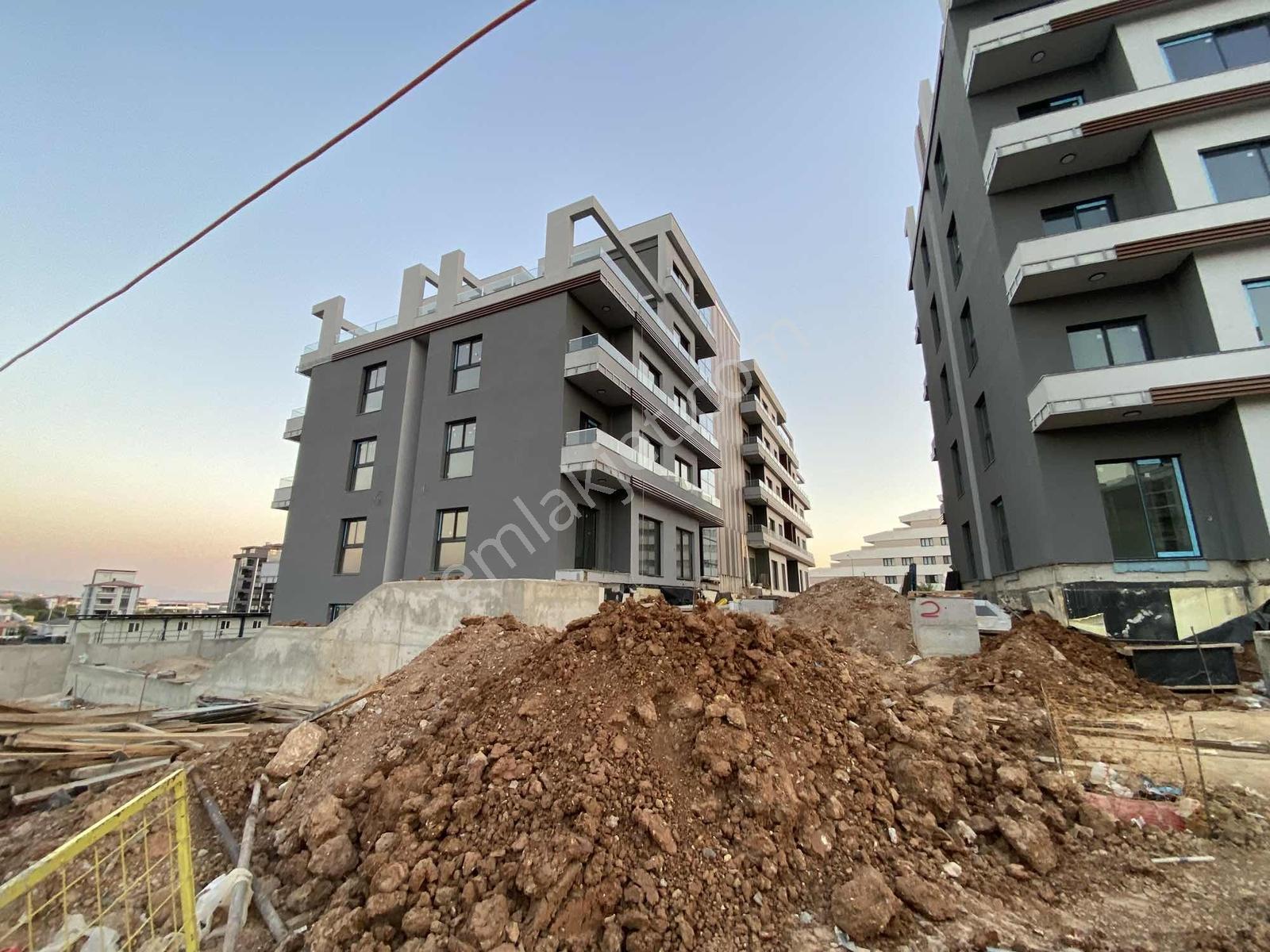 Remax Arma'dan İnönü Mah Acil Satılık 2+1 Lüks Rezidans Daire - Görsel 14