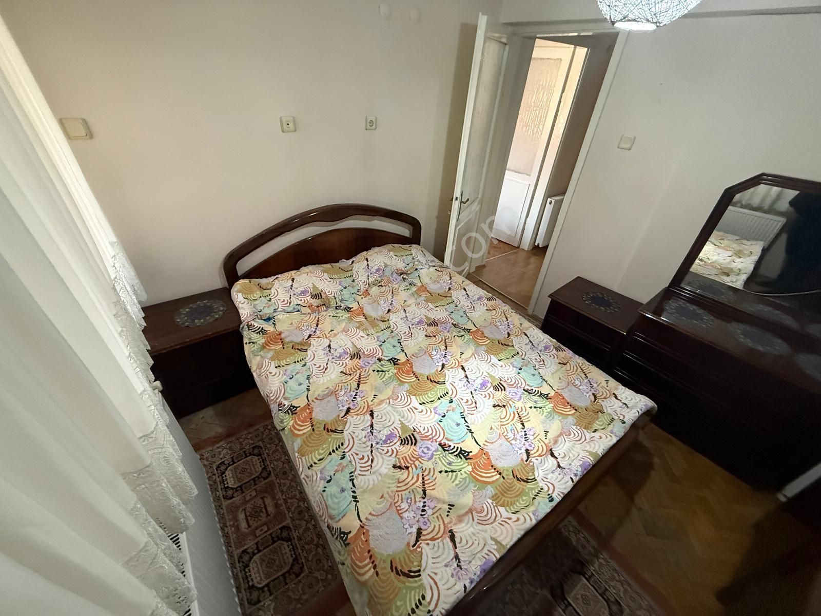 Bahçelievler'de Merkezi Konumlu Doğalgazlı 3+1 Satılık Daire - Görsel 7