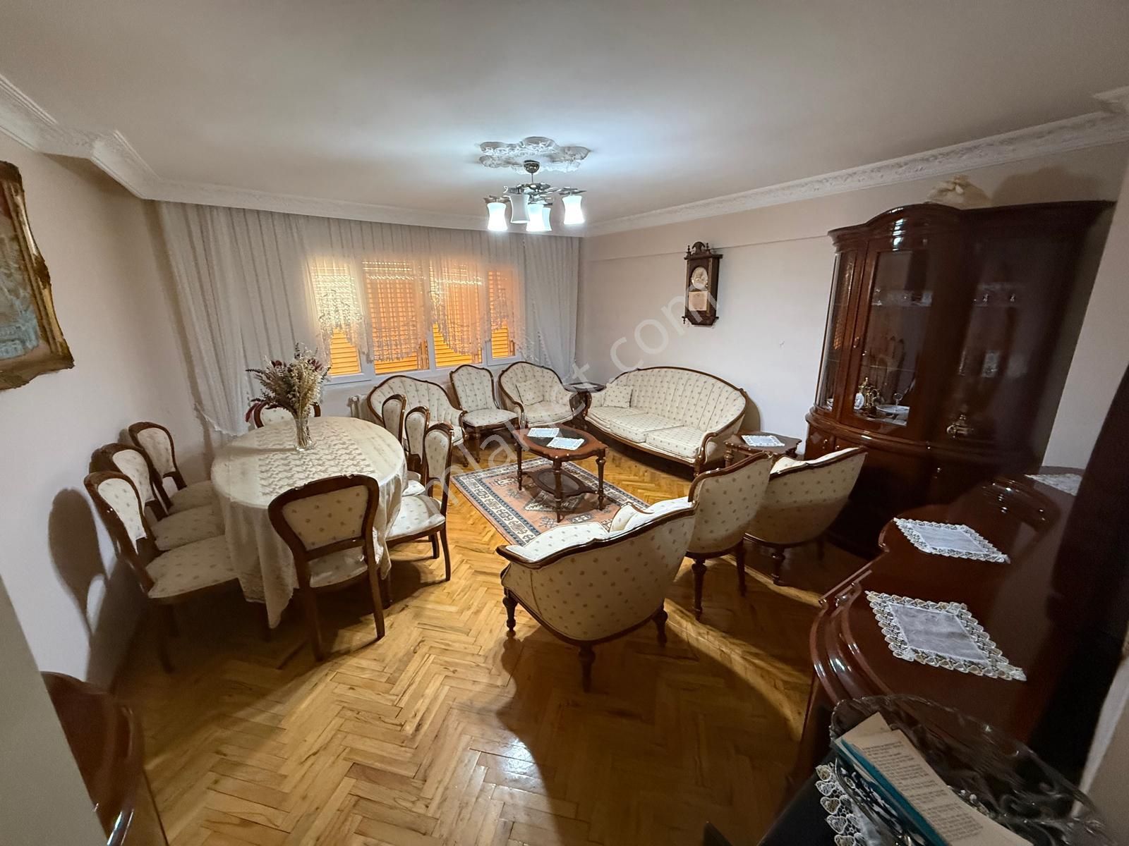 Bahçelievler'de Merkezi Konumlu Doğalgazlı 3+1 Satılık Daire - Görsel 2