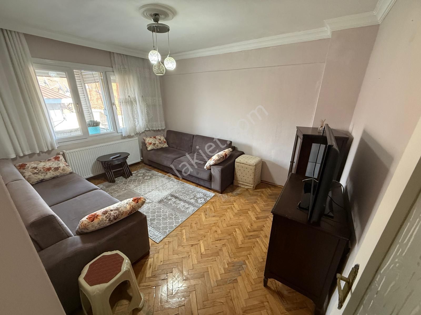 Bahçelievler'de Merkezi Konumlu Doğalgazlı 3+1 Satılık Daire - Görsel 9