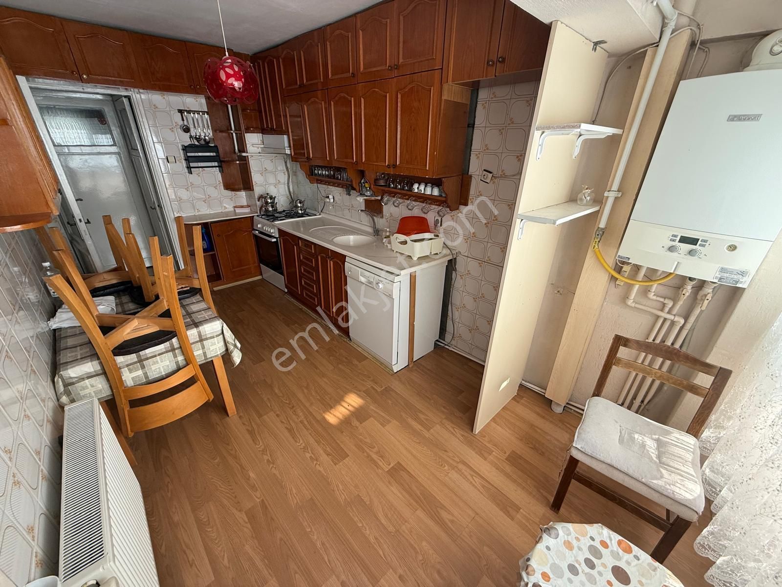 Bahçelievler'de Merkezi Konumlu Doğalgazlı 3+1 Satılık Daire - Görsel 12