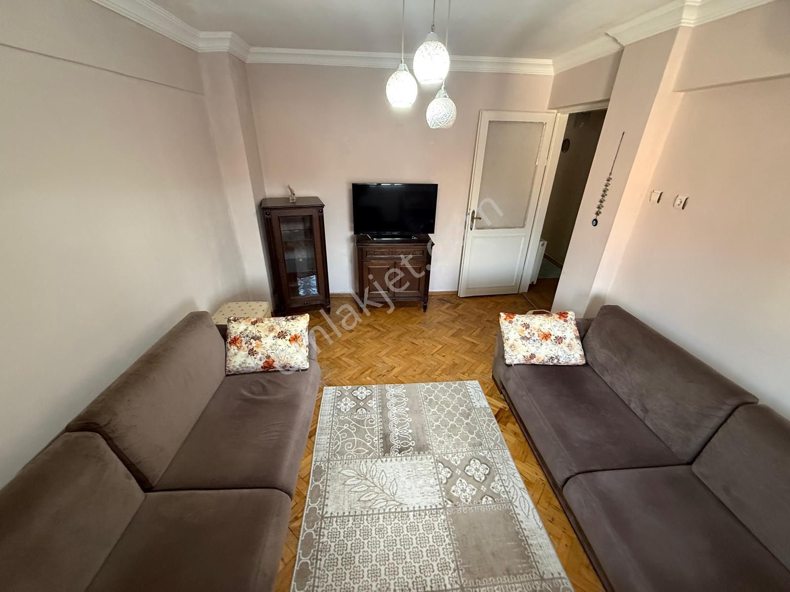 Bahçelievler'de Merkezi Konumlu Doğalgazlı 3+1 Satılık Daire - Görsel 8