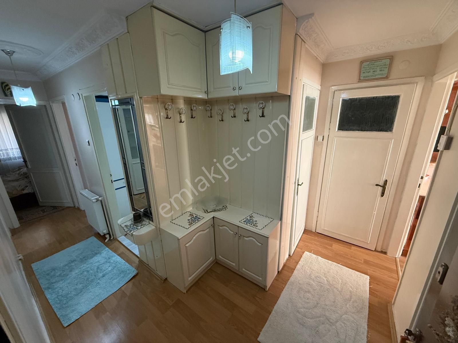 Bahçelievler'de Merkezi Konumlu Doğalgazlı 3+1 Satılık Daire - Görsel 16