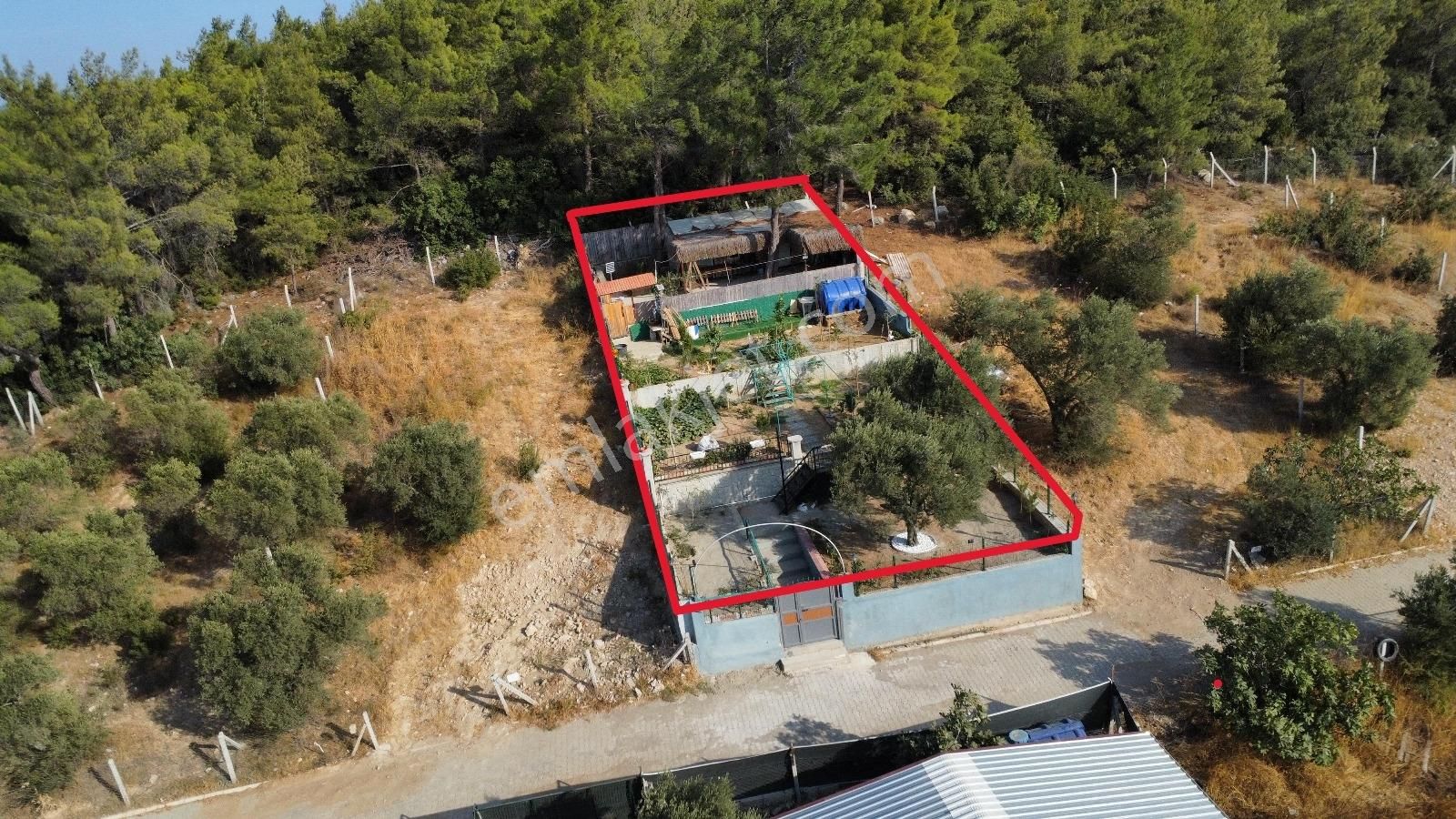 Yazıbaşı Mah Site İçi Satılık Manzaralı Bahçe&konteyner Ev