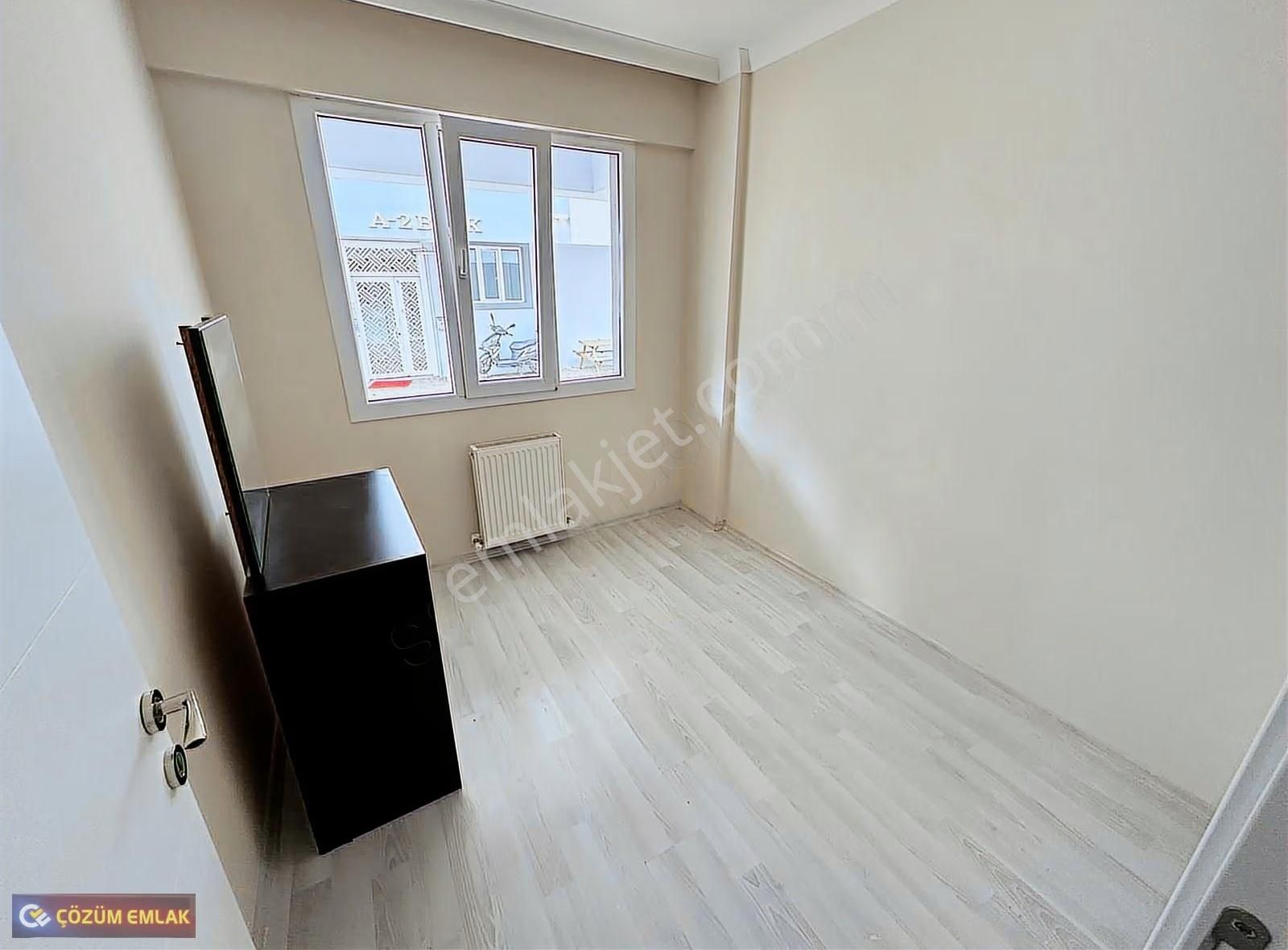 Çözüm Emlak'tan Site İçerisinde Otoparklı 2+1 Balkonlu Daire - Görsel 11