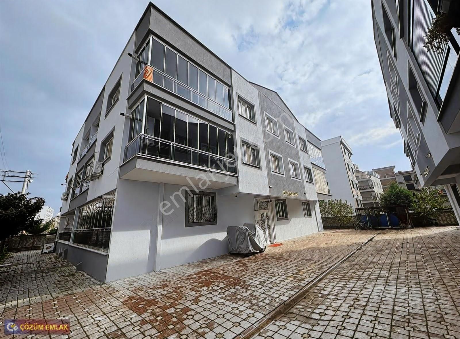 Çözüm Emlak'tan Site İçerisinde Otoparklı 2+1 Balkonlu Daire - Görsel 8