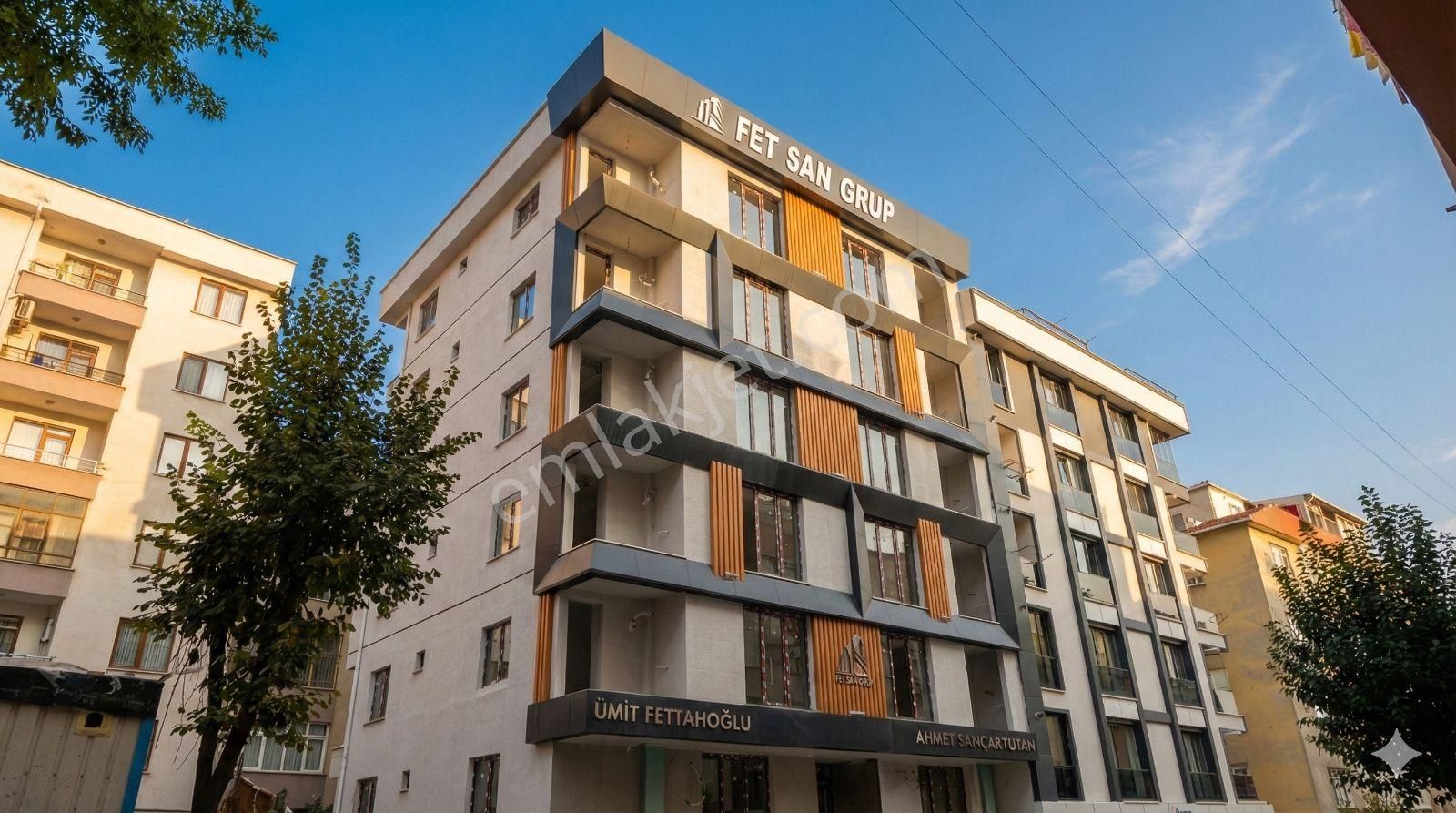 Fettahoğlu'ndan Bahçelievler'de Hastane Yanı Oturuma Hazır 3+1 Ters Dubleks Daire