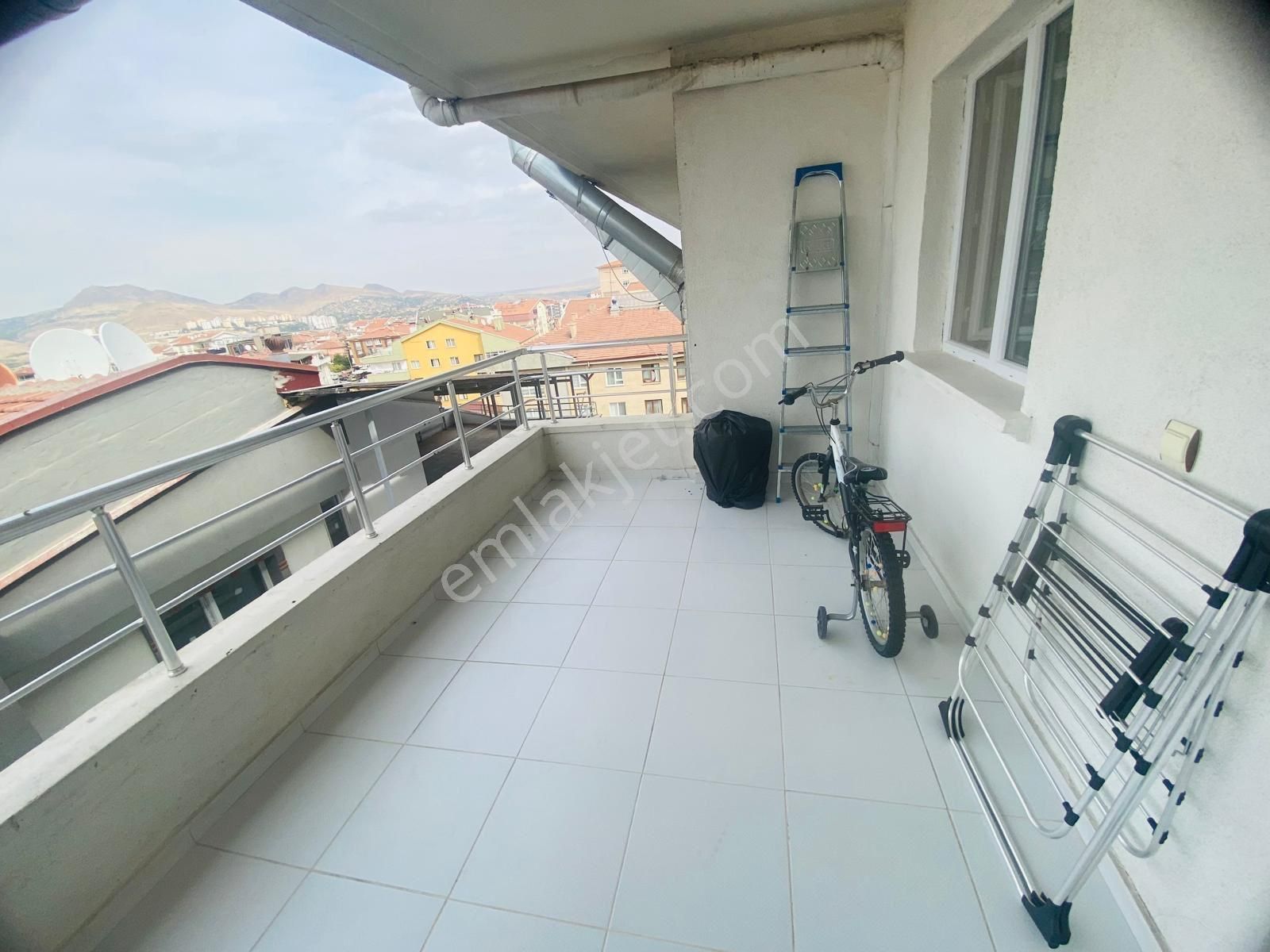 Natoyolu Cad. Üzerinde Asansörlü Satılık 3+1 Daire !!! - Görsel 7