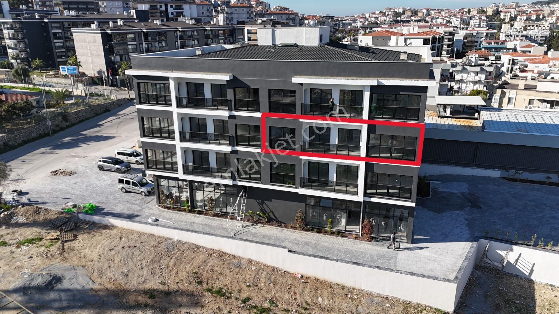 Kuşadası Merkezde Sıfır Satılık 3+1 Ferah Daire - Görsel 3