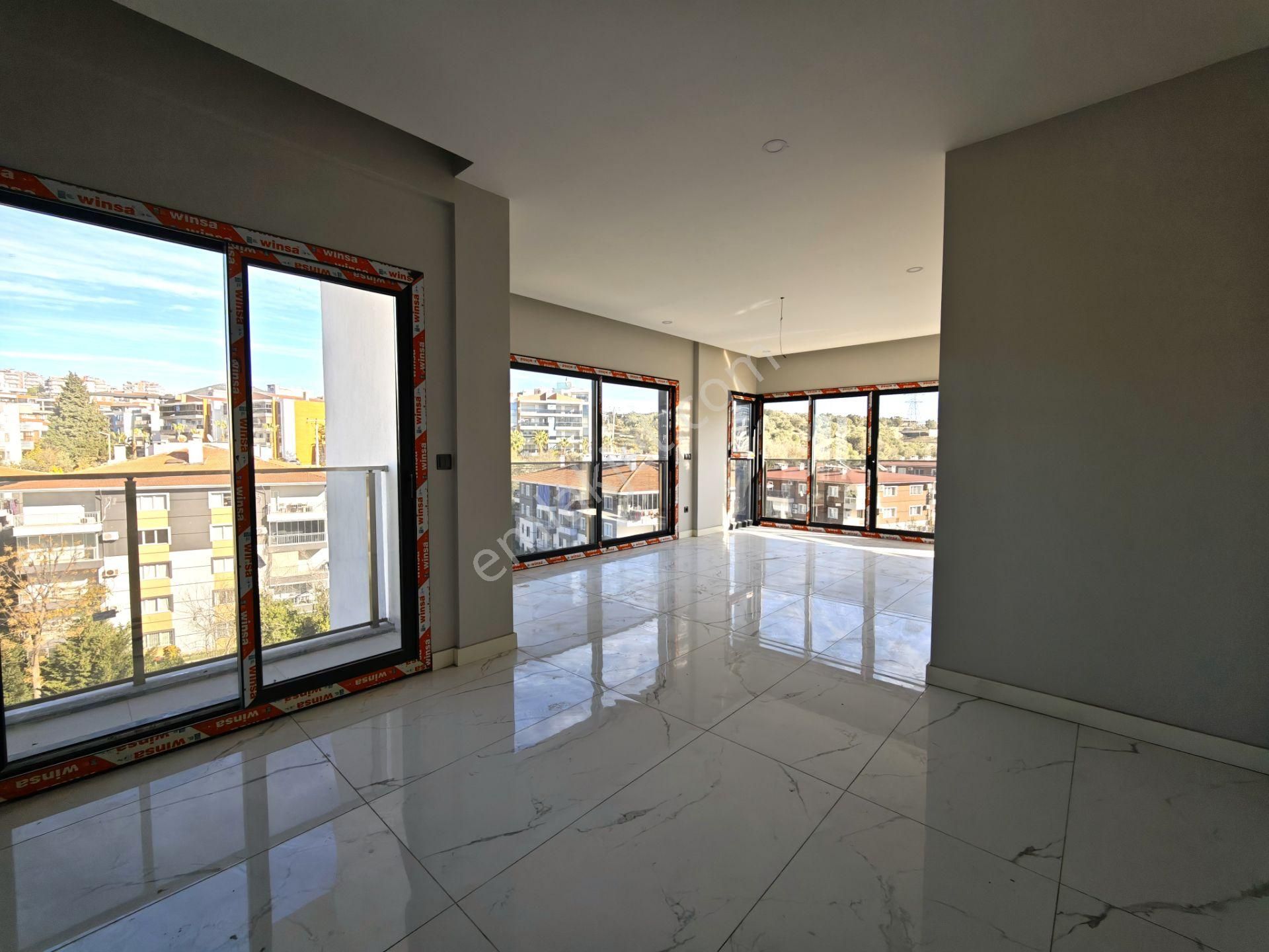 Kuşadası Merkezde Sıfır Satılık 3+1 Ferah Daire - Görsel 13