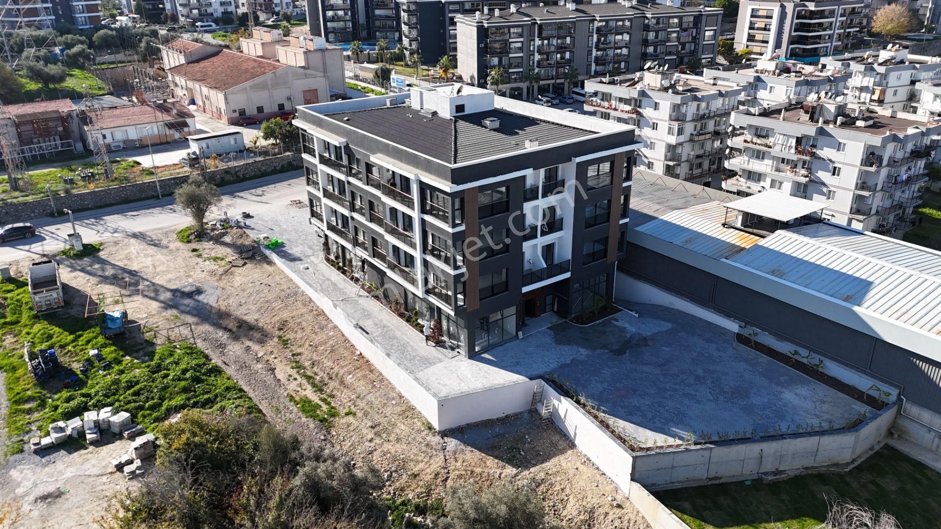 Kuşadası Merkezde Sıfır Satılık 3+1 Ferah Daire - Görsel 2