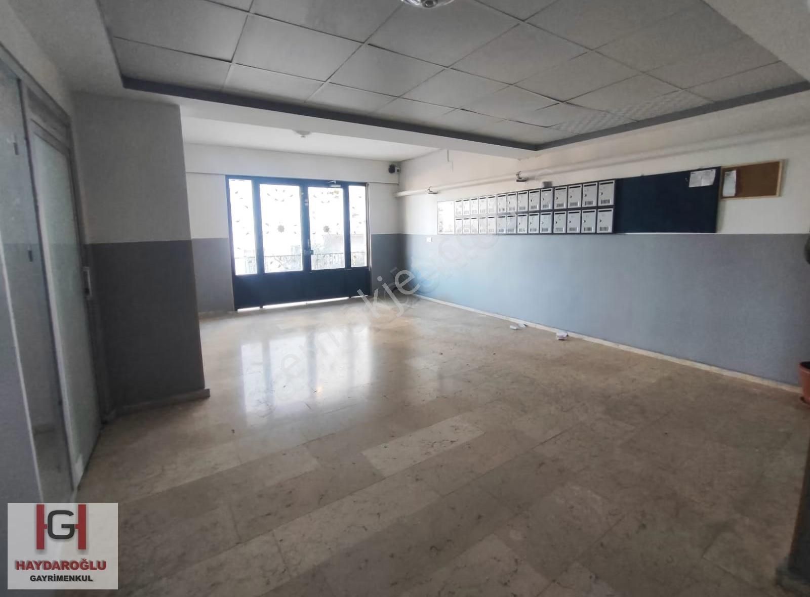 Onkoloji'de Site İçi Satılık Fırsat Arakat 2+1 Daire - Görsel 12