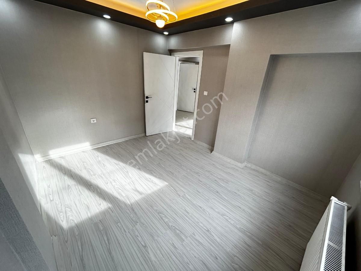 Sincan Plevne Mah 3+1 Ultra Lüks Yapılı Ara Katta Ön Cephe Daire - Görsel 30