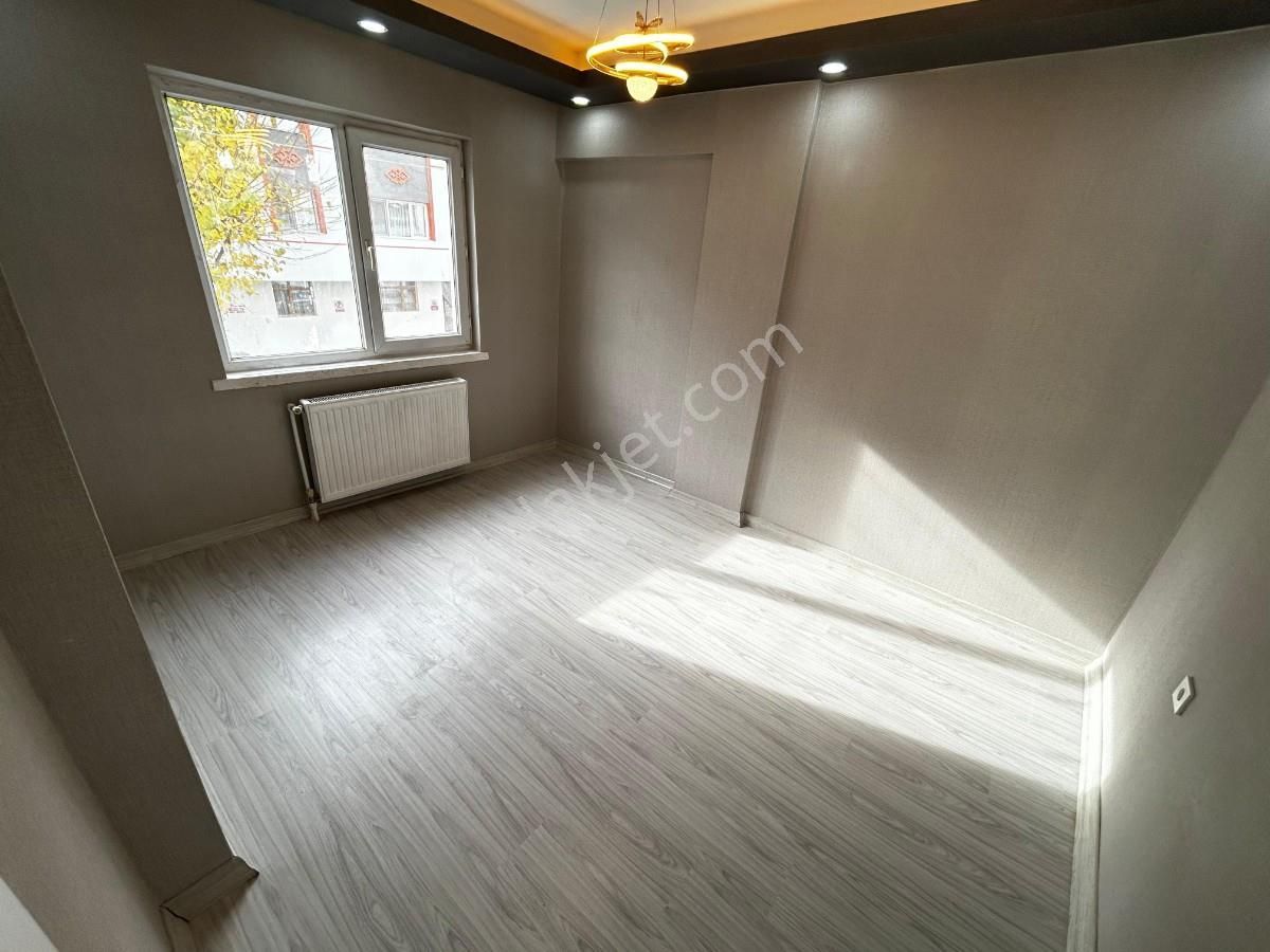 Sincan Plevne Mah 3+1 Ultra Lüks Yapılı Ara Katta Ön Cephe Daire - Görsel 29