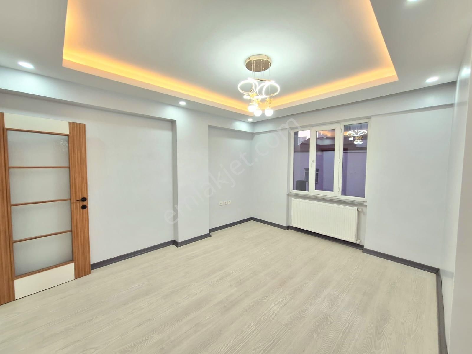 Akyüz Gayrimenkul Den; Ataturk Mah De Iskanlı,kombılı Satılık 2+1 Daire - Görsel 13