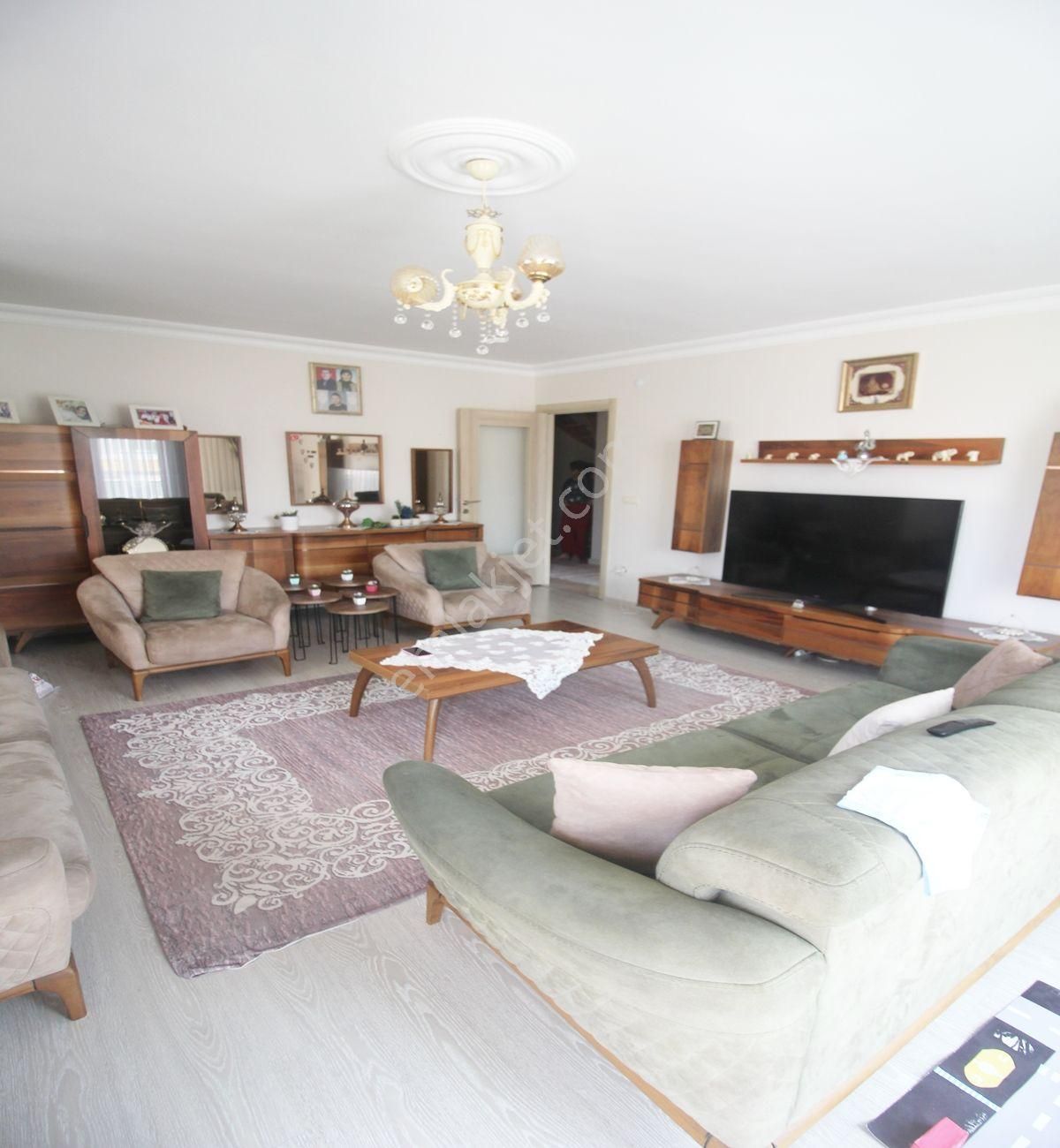 Avcılar Kaymakamlık Caddesinde 4+2 200 M2 Kış Teraslı Dublex - Görsel 35