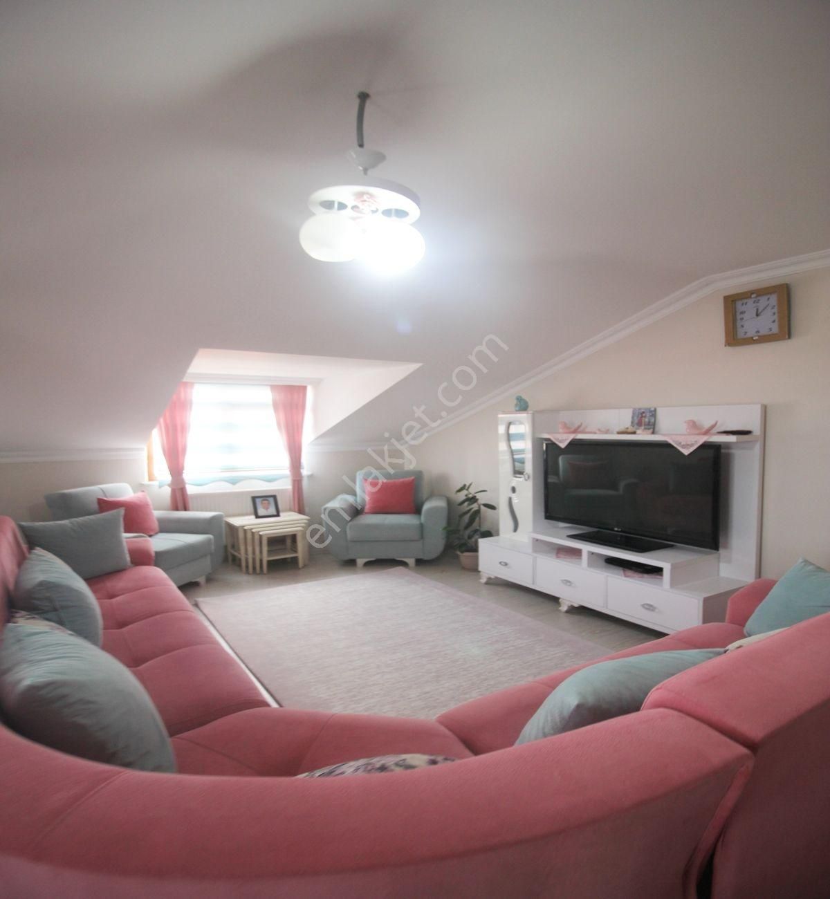 Avcılar Kaymakamlık Caddesinde 4+2 200 M2 Kış Teraslı Dublex - Görsel 11