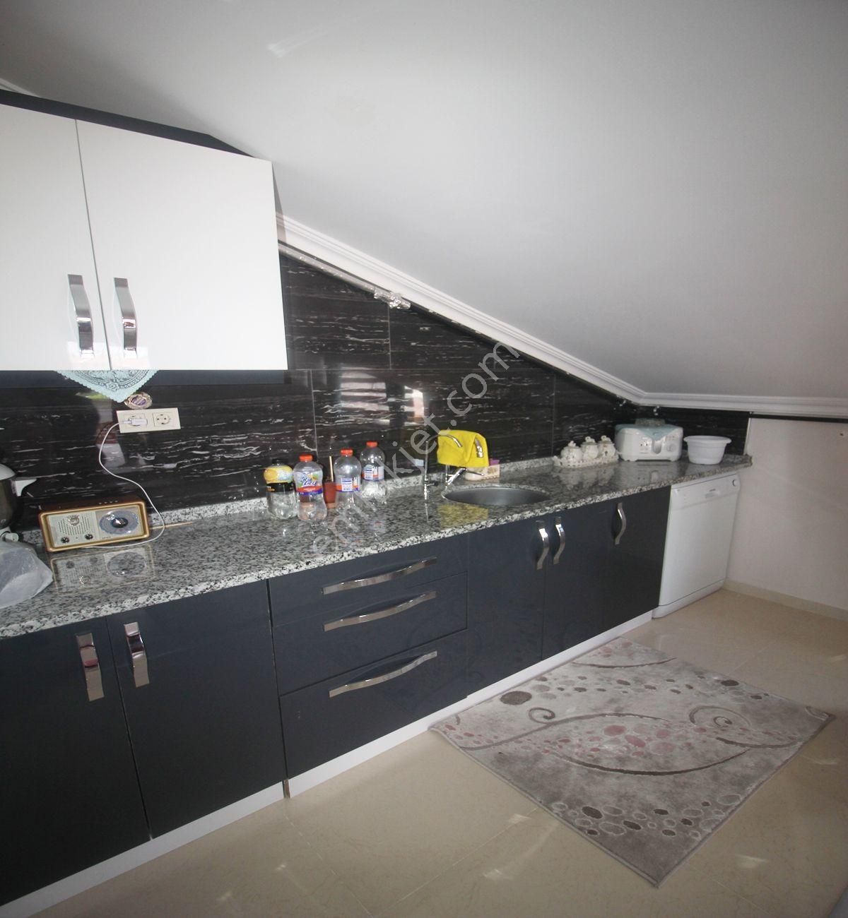 Avcılar Kaymakamlık Caddesinde 4+2 200 M2 Kış Teraslı Dublex