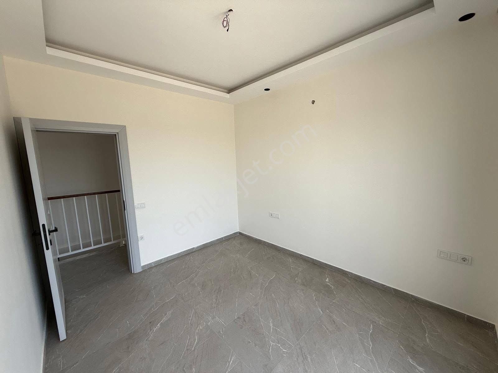 Davutlar Satılık Müstakil Özel Havuzlu 4+1 Villa - Görsel 12