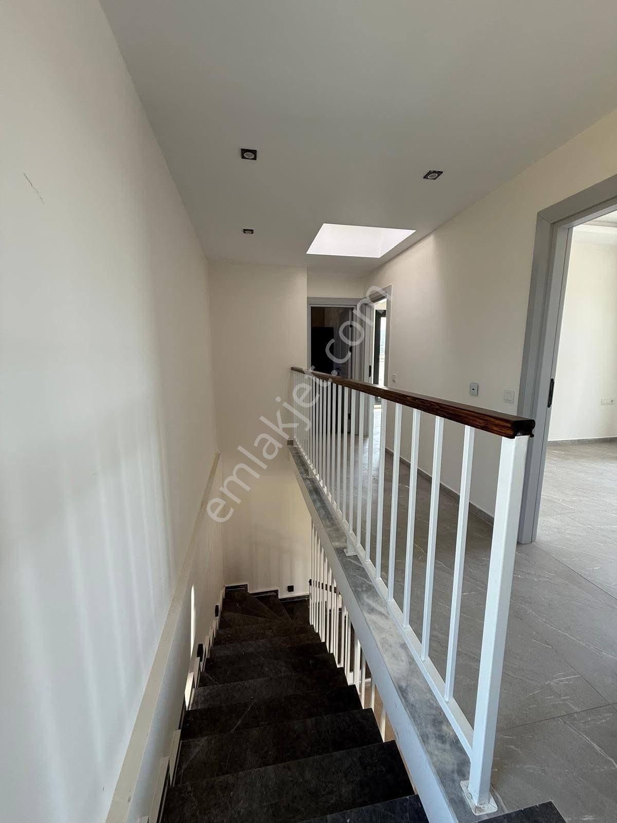 Davutlar Satılık Müstakil Özel Havuzlu 4+1 Villa - Görsel 27