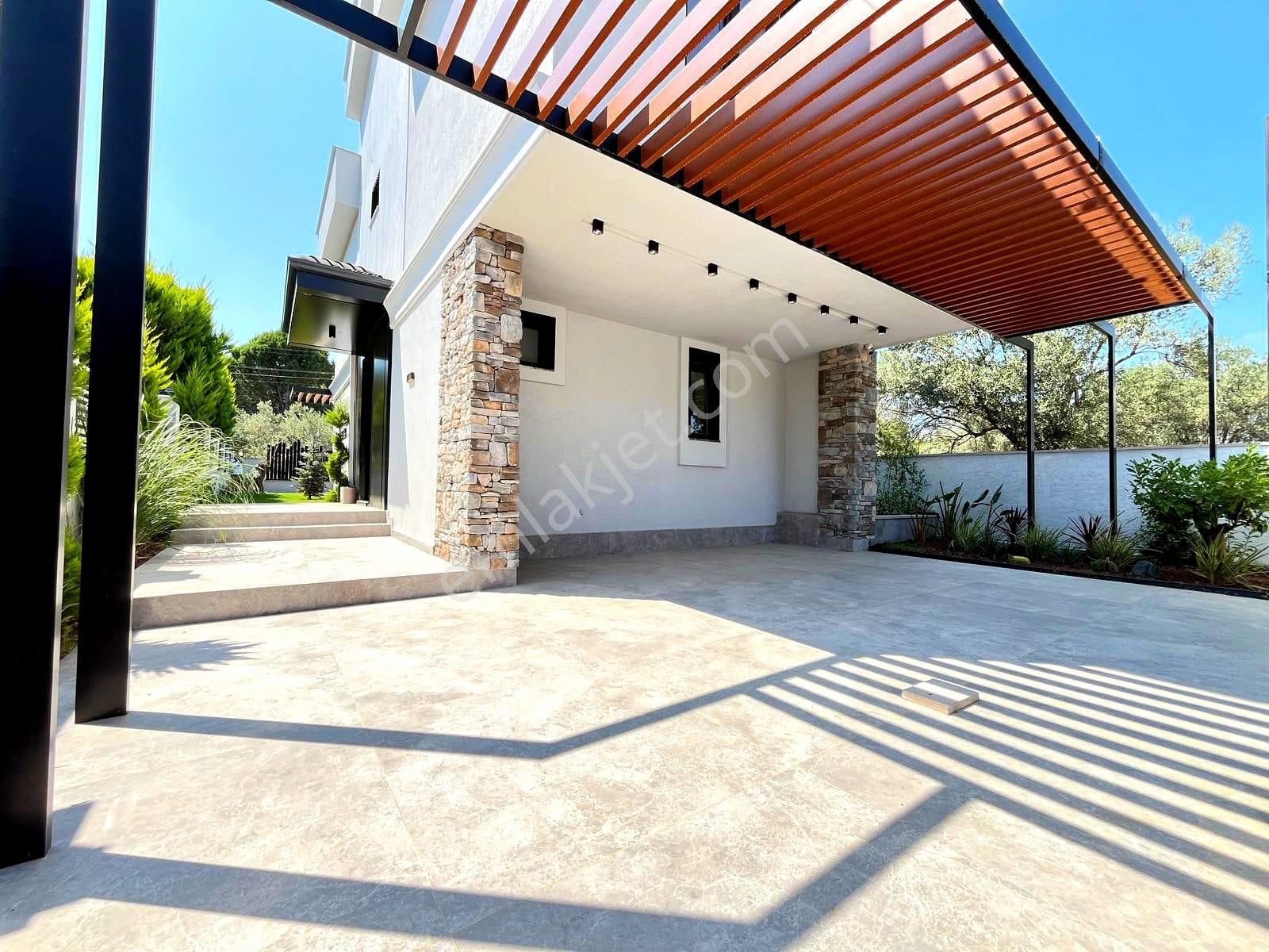 ▶ ▶ Körfez'den Hayal Değil, Gerçek: Bu Villayı Gördükten Sonra Standartlarınız Değişecek!!! - Görsel 6