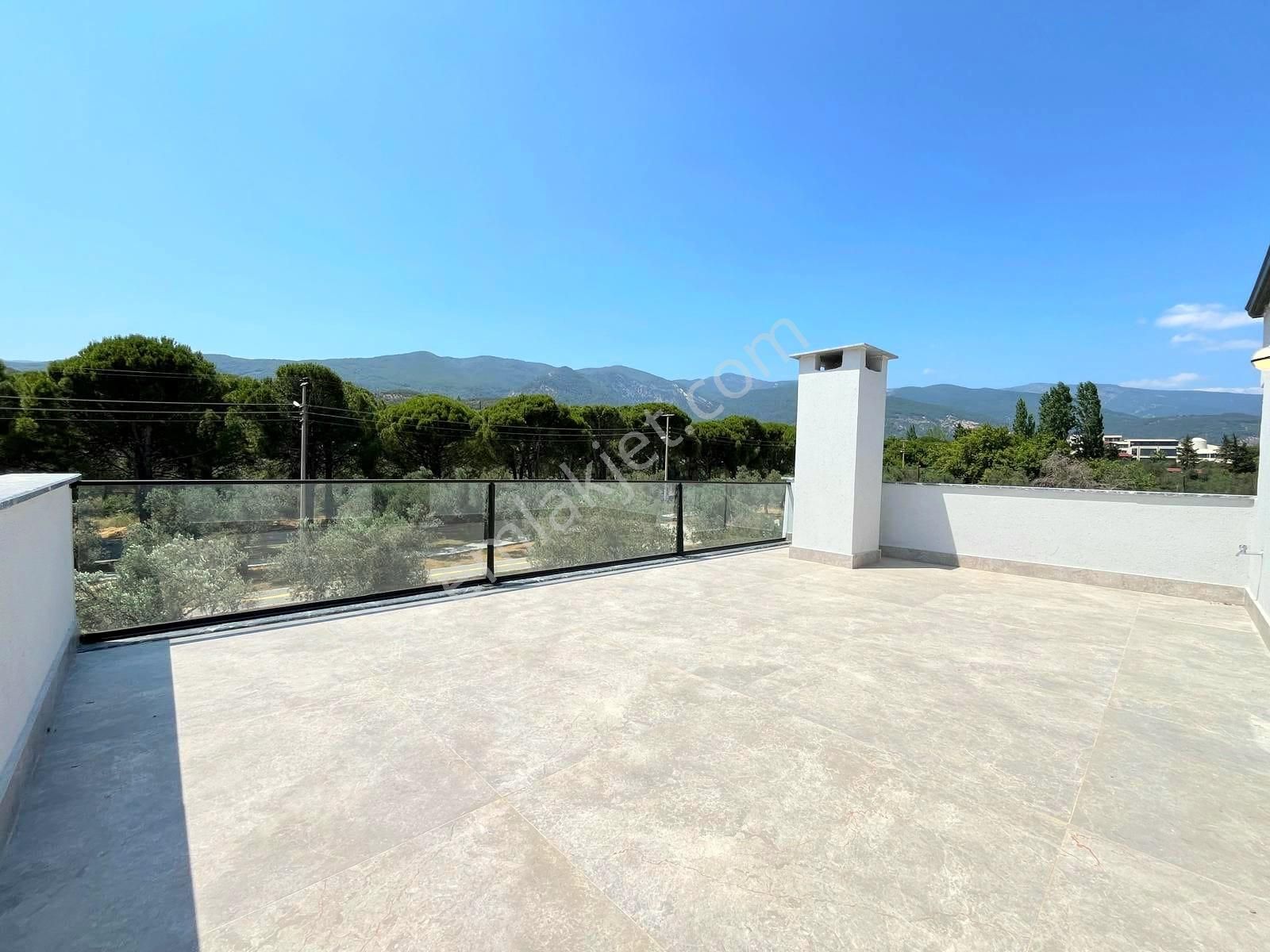 ▶ ▶ Körfez'den Hayal Değil, Gerçek: Bu Villayı Gördükten Sonra Standartlarınız Değişecek!!! - Görsel 24