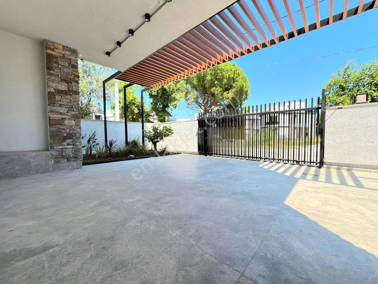 ▶ ▶ Körfez'den Hayal Değil, Gerçek: Bu Villayı Gördükten Sonra Standartlarınız Değişecek!!! - Görsel 34