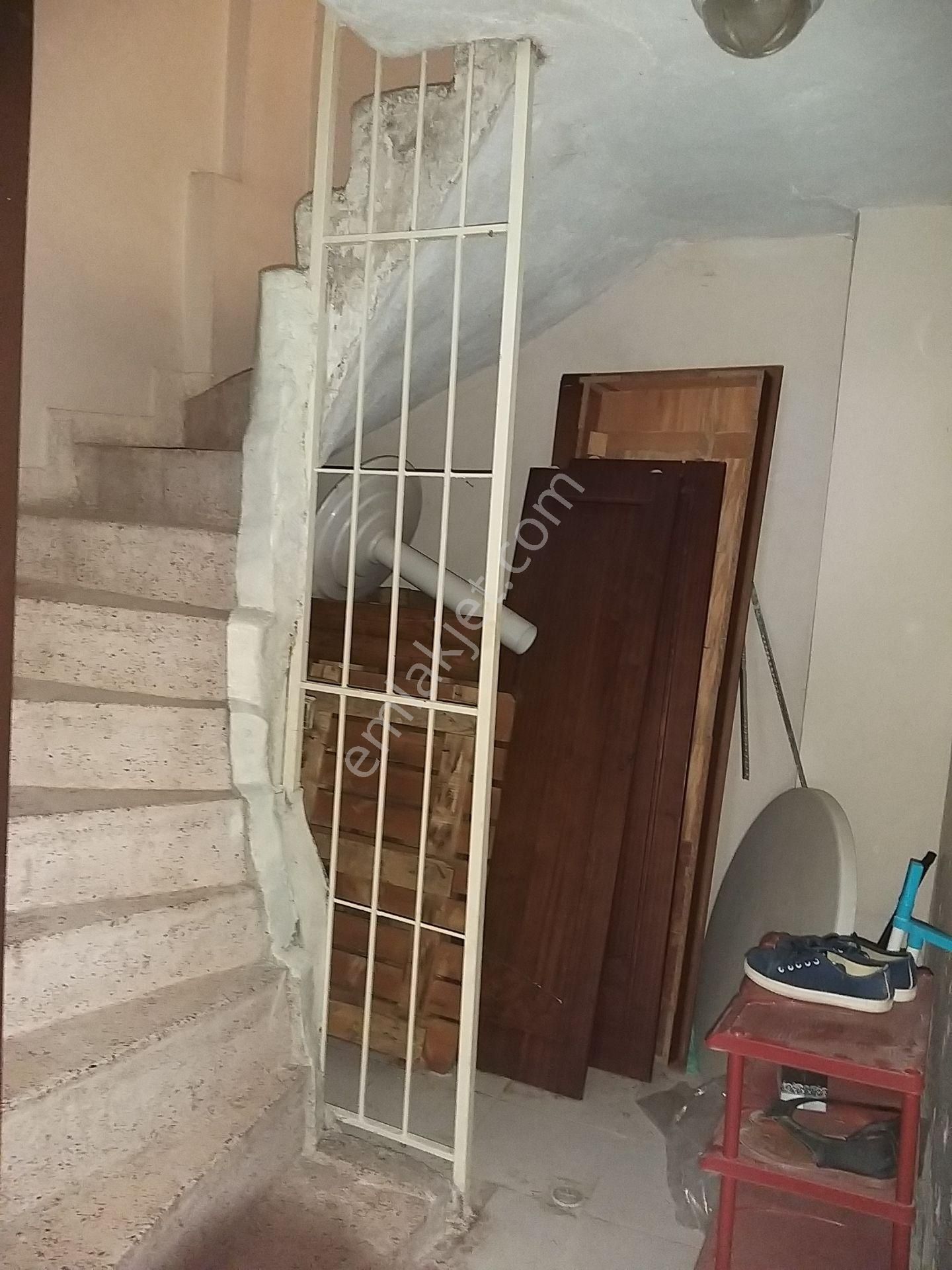 Buca Şirinyer Laleli Mahallesi//uçanyolyakını/423 Sokakda /caddeye500met/izbana Yakın/3+1 Kot Daire - Görsel 18