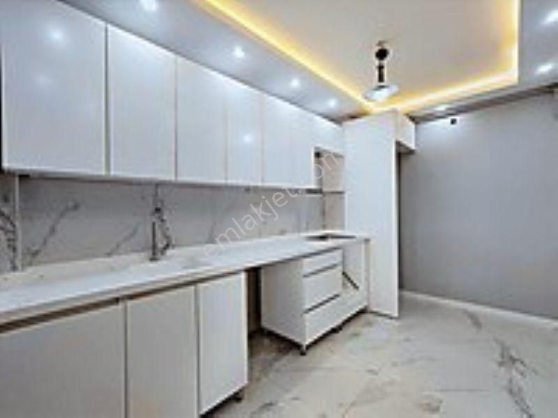 Dikmen Atayolu Herşeyi Yeni Sıfır Yapılı 3+1 Satılık Daire - Görsel 8