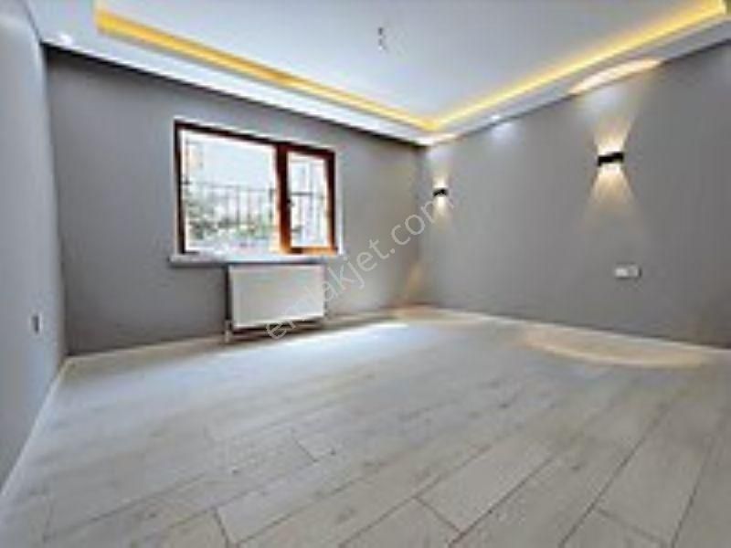 Dikmen Atayolu Herşeyi Yeni Sıfır Yapılı 3+1 Satılık Daire