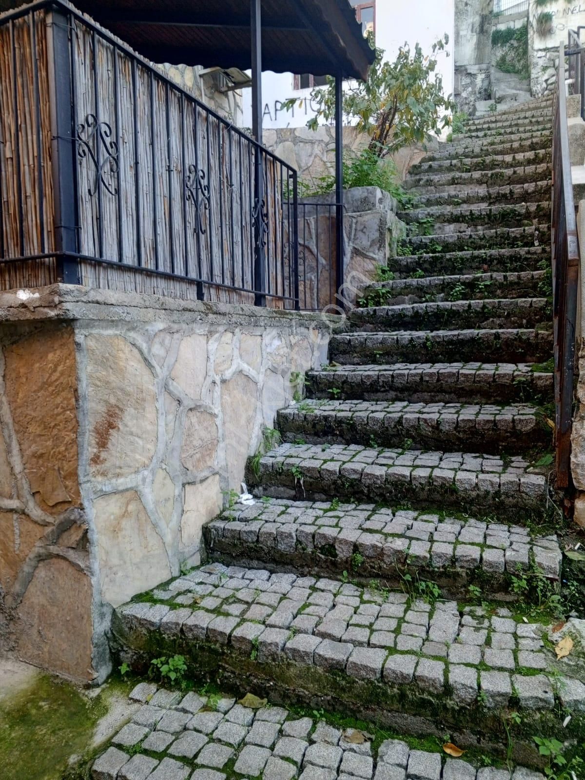 Akdeniz Emlakta Müstakil Satılık Bina - Görsel 21