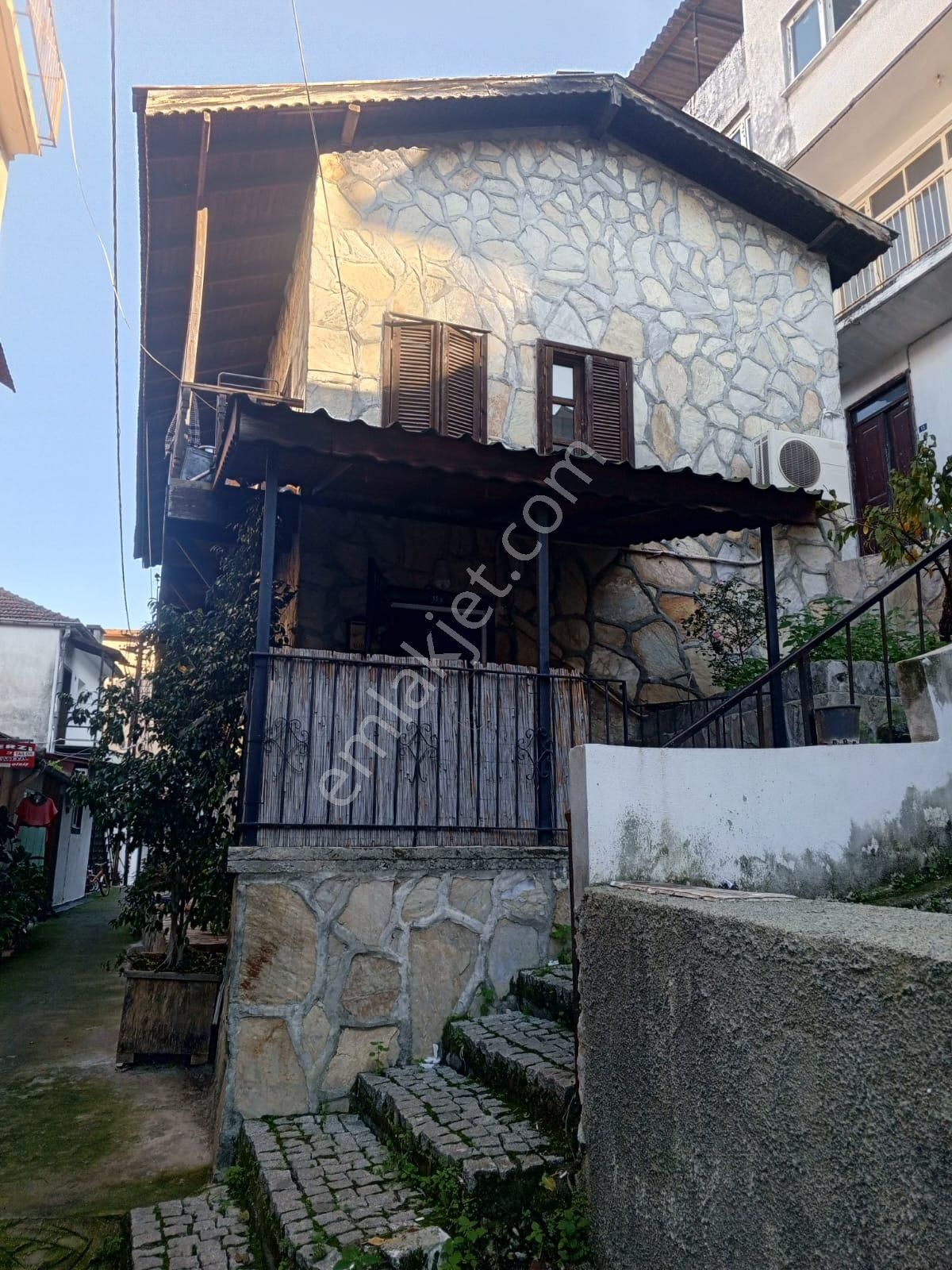 Akdeniz Emlakta Müstakil Satılık Bina - Görsel 22