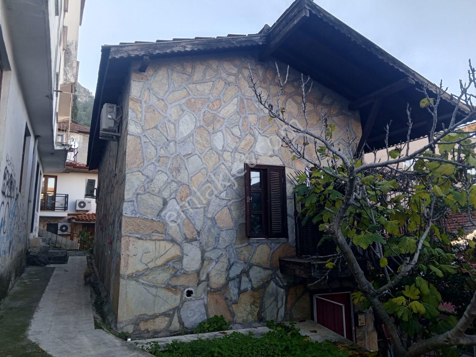 Akdeniz Emlakta Müstakil Satılık Bina - Görsel 14